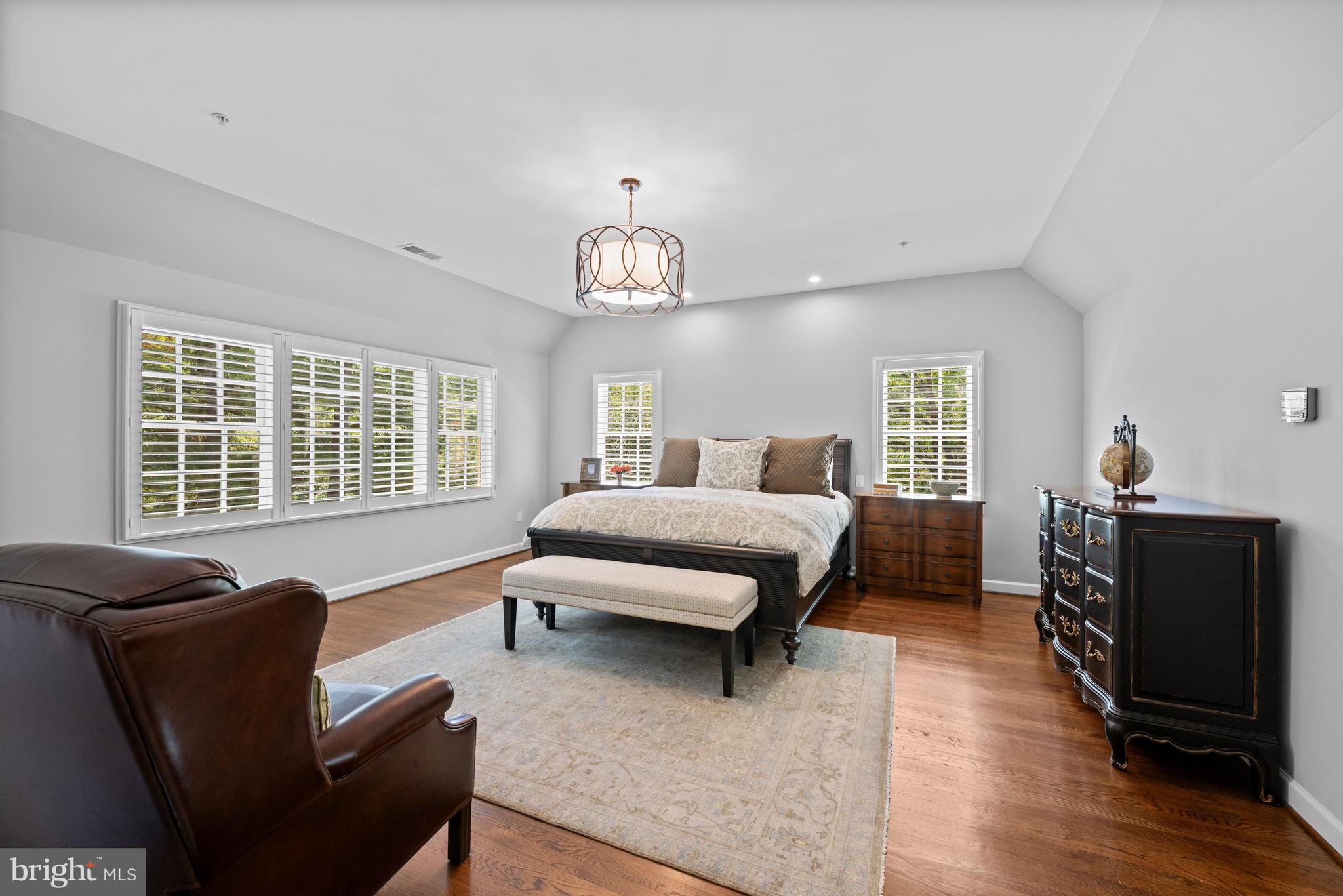 RIVER FALLS - Residential