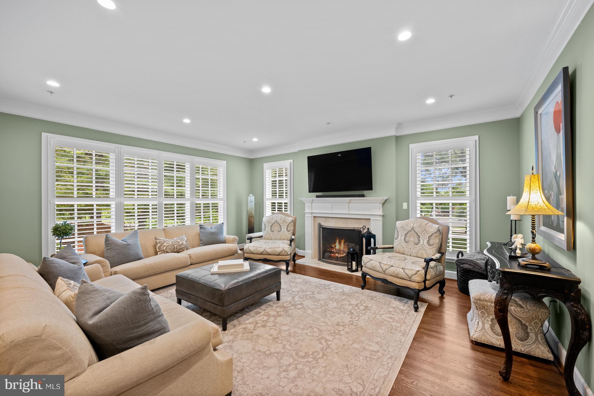 RIVER FALLS - Residential