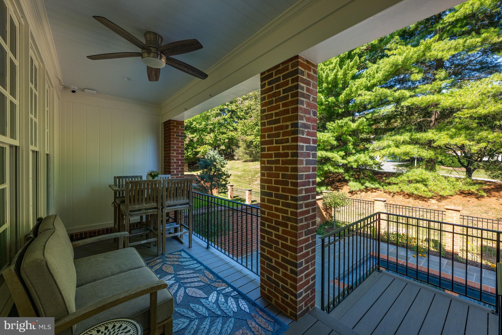 RIVER FALLS - Residential