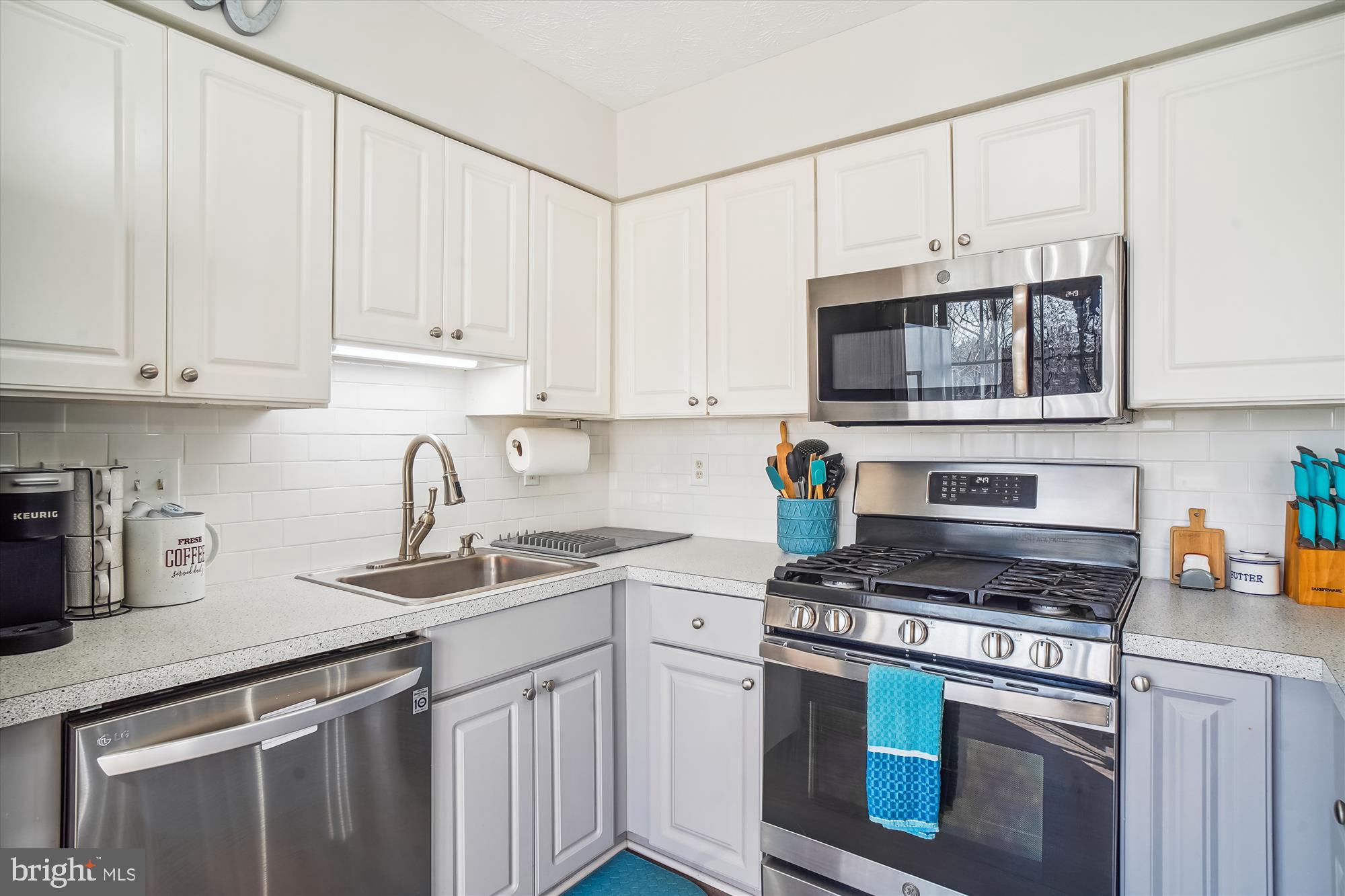 SPRING RIDGE - Residential