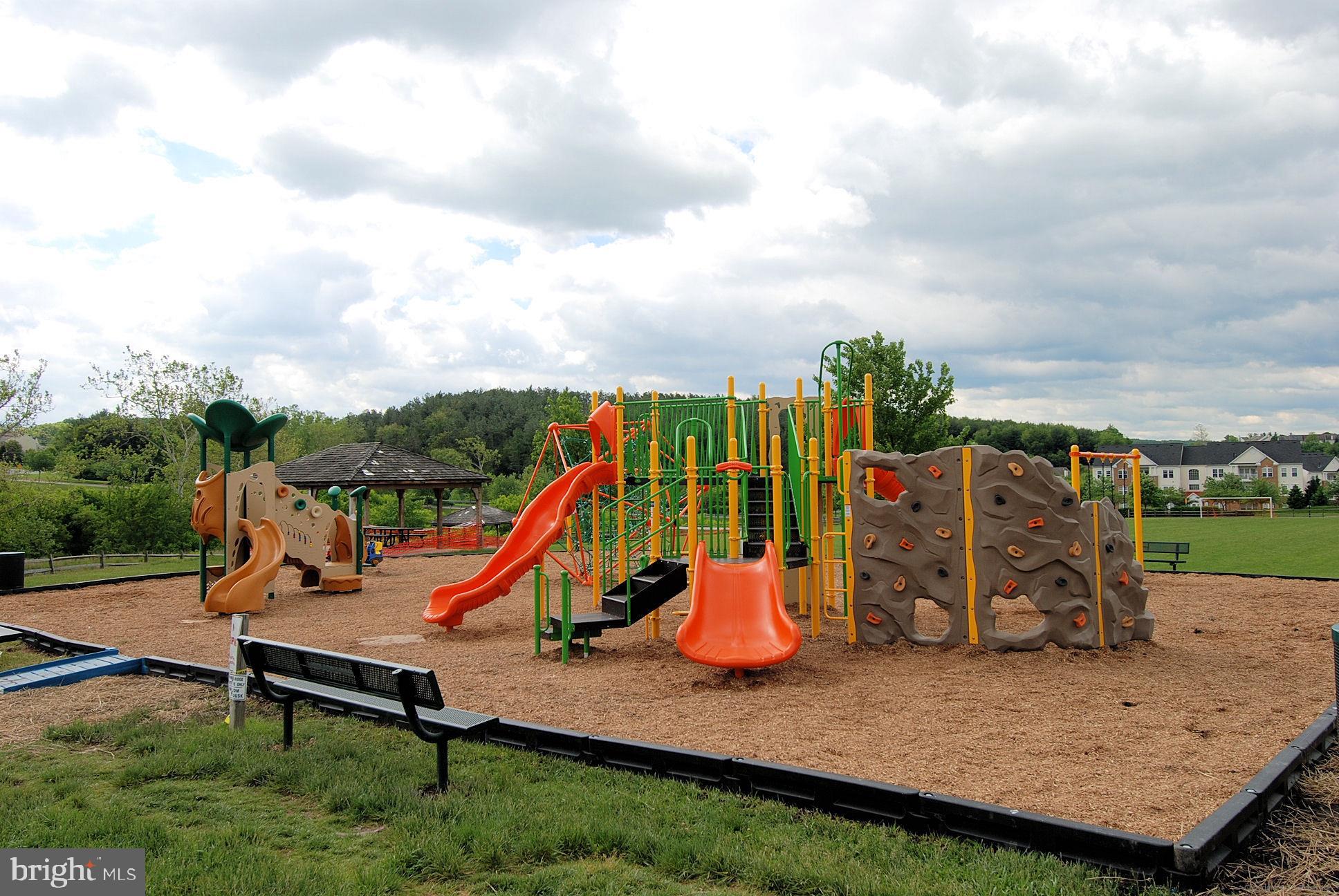 SPRING RIDGE - Residential