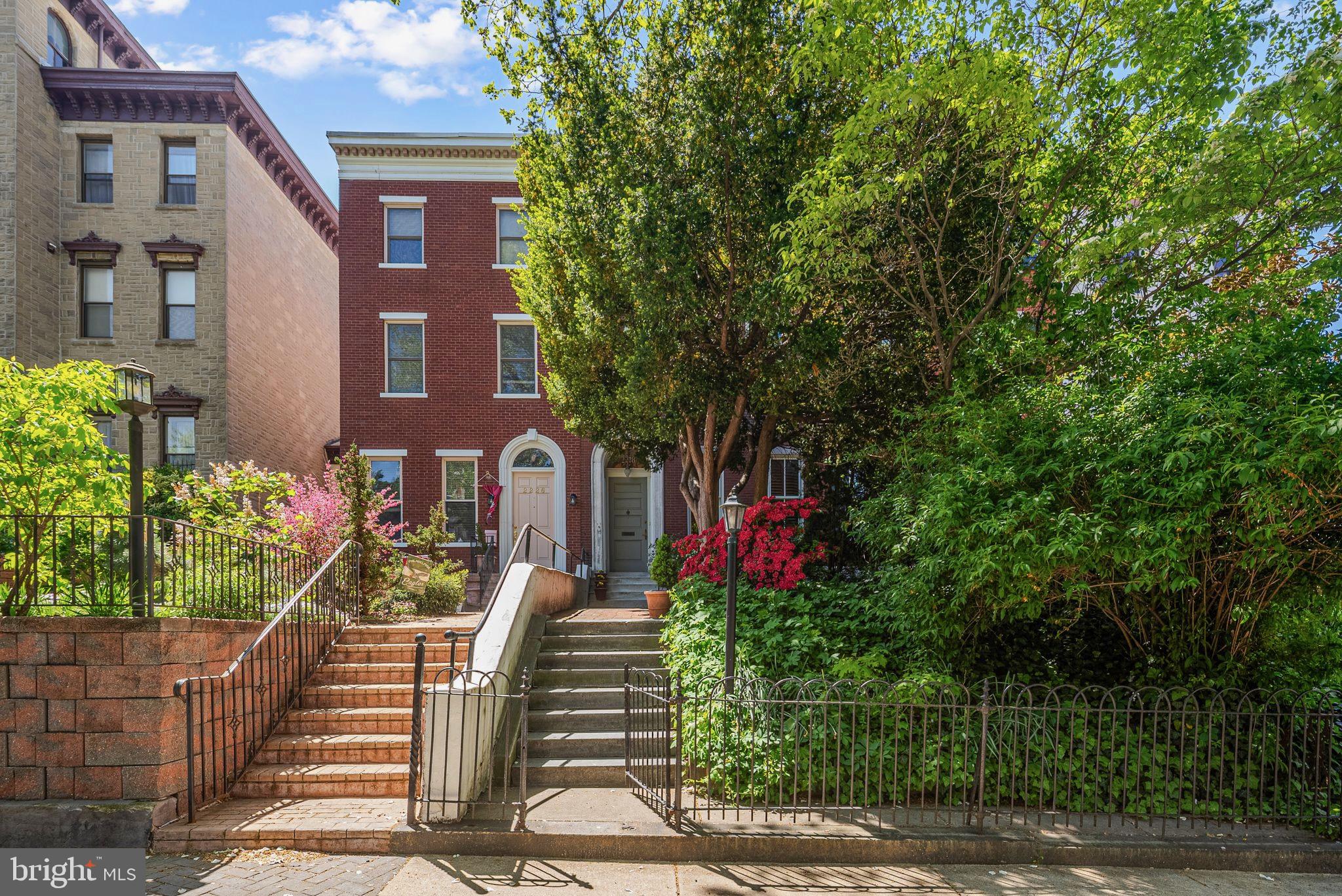 SPRING GARDEN - Residential