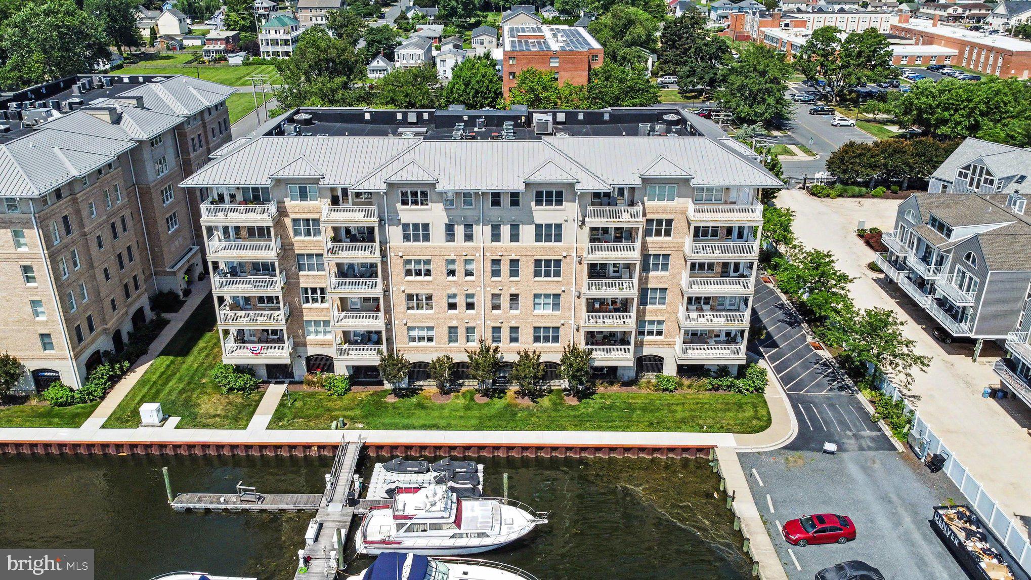 HERON HARBOR - Residential