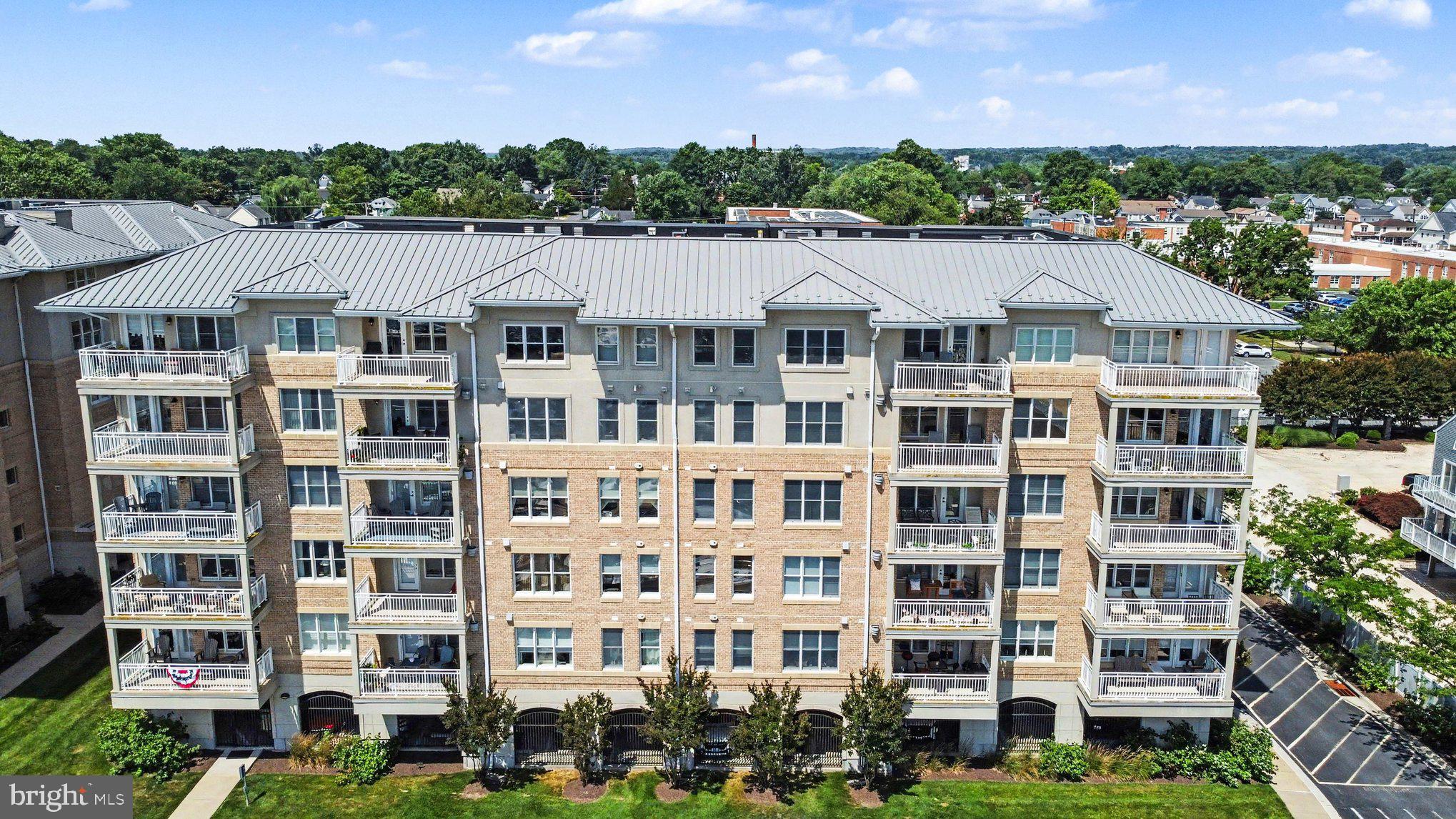 HERON HARBOR - Residential