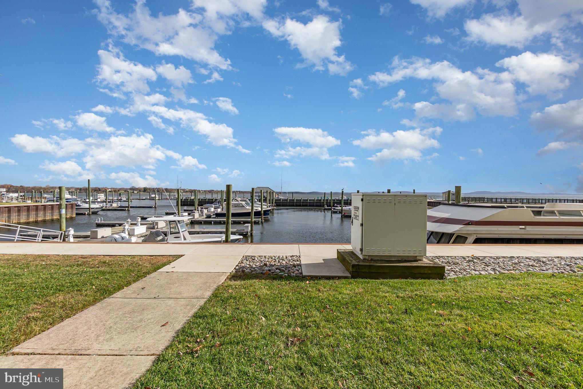 HERON HARBOR - Residential