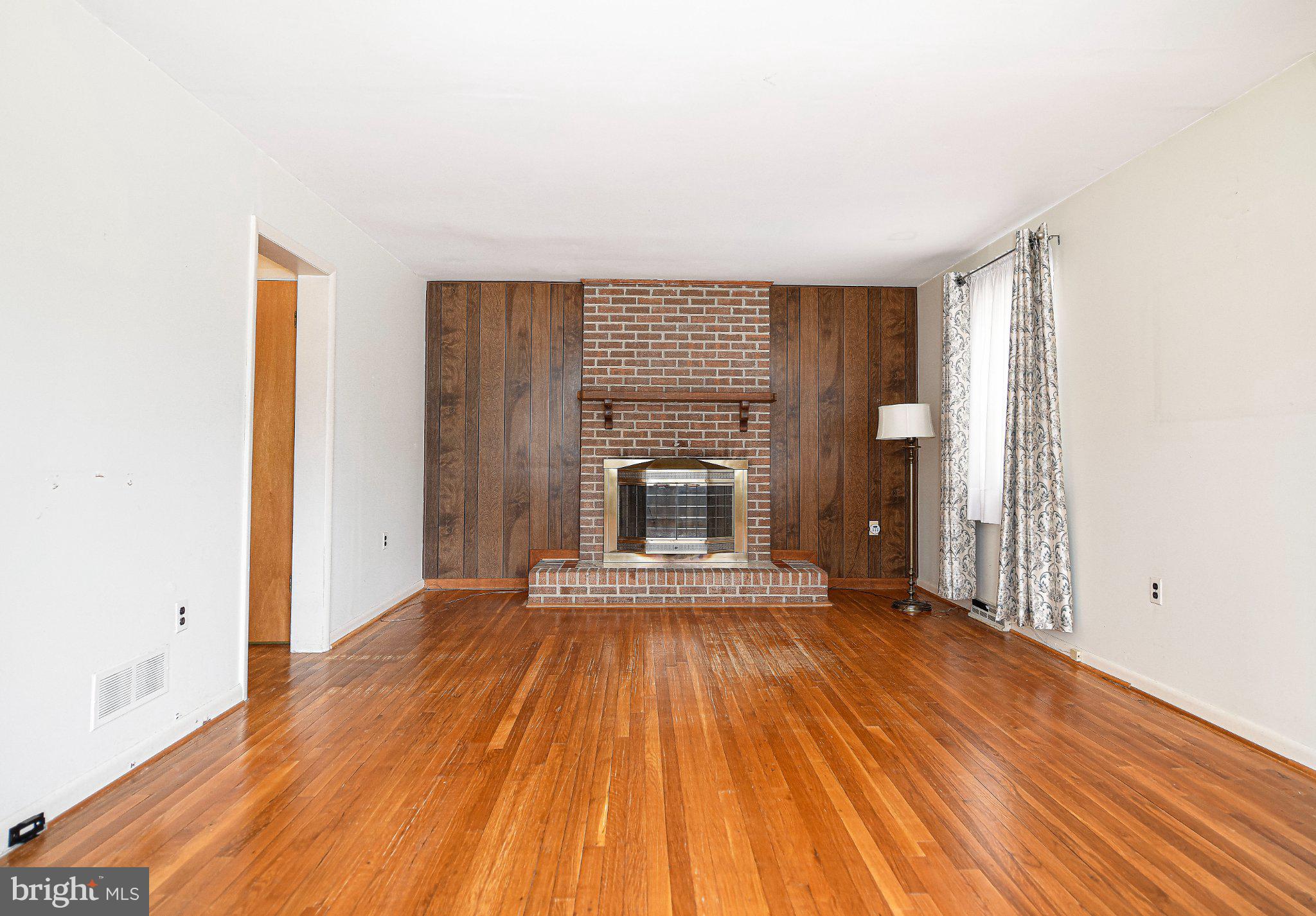 ESSEX - Residential