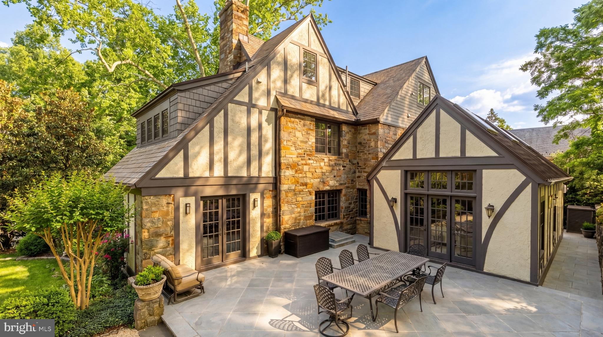 SPRING VALLEY - Residential
