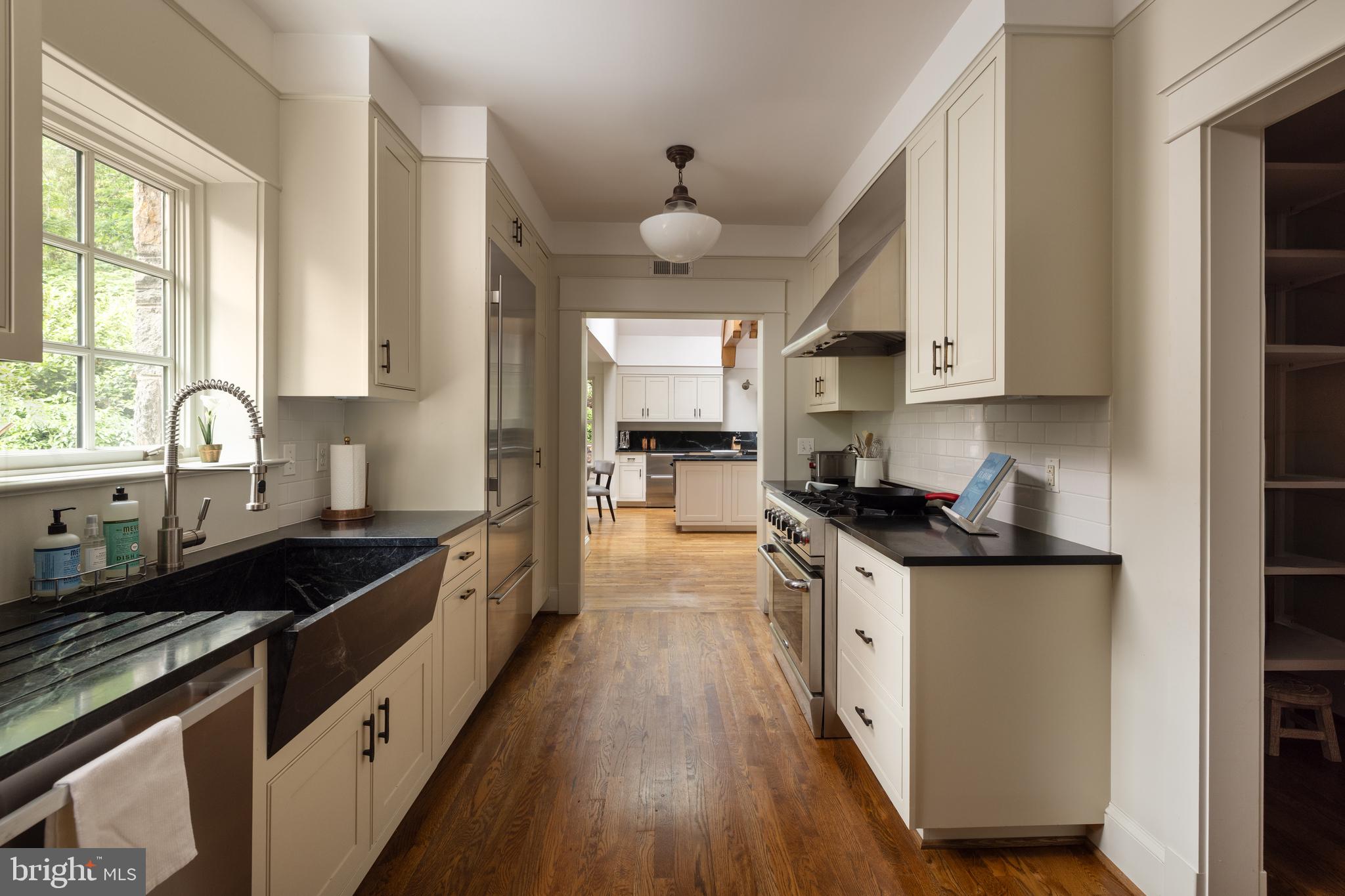 SPRING VALLEY - Residential