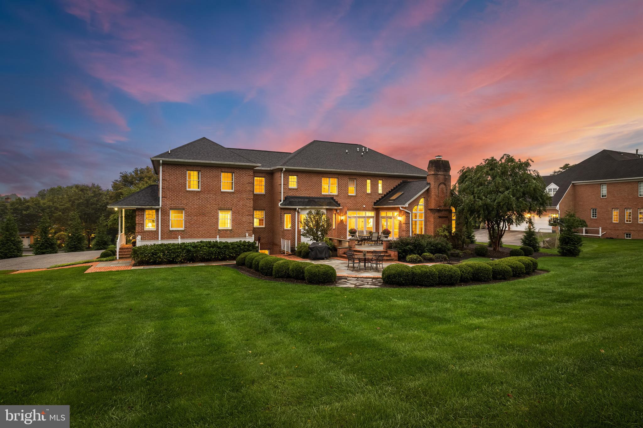 HUNTSPRING - Residential