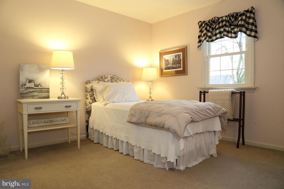 CANDLESTICK SQUARE - Residential
