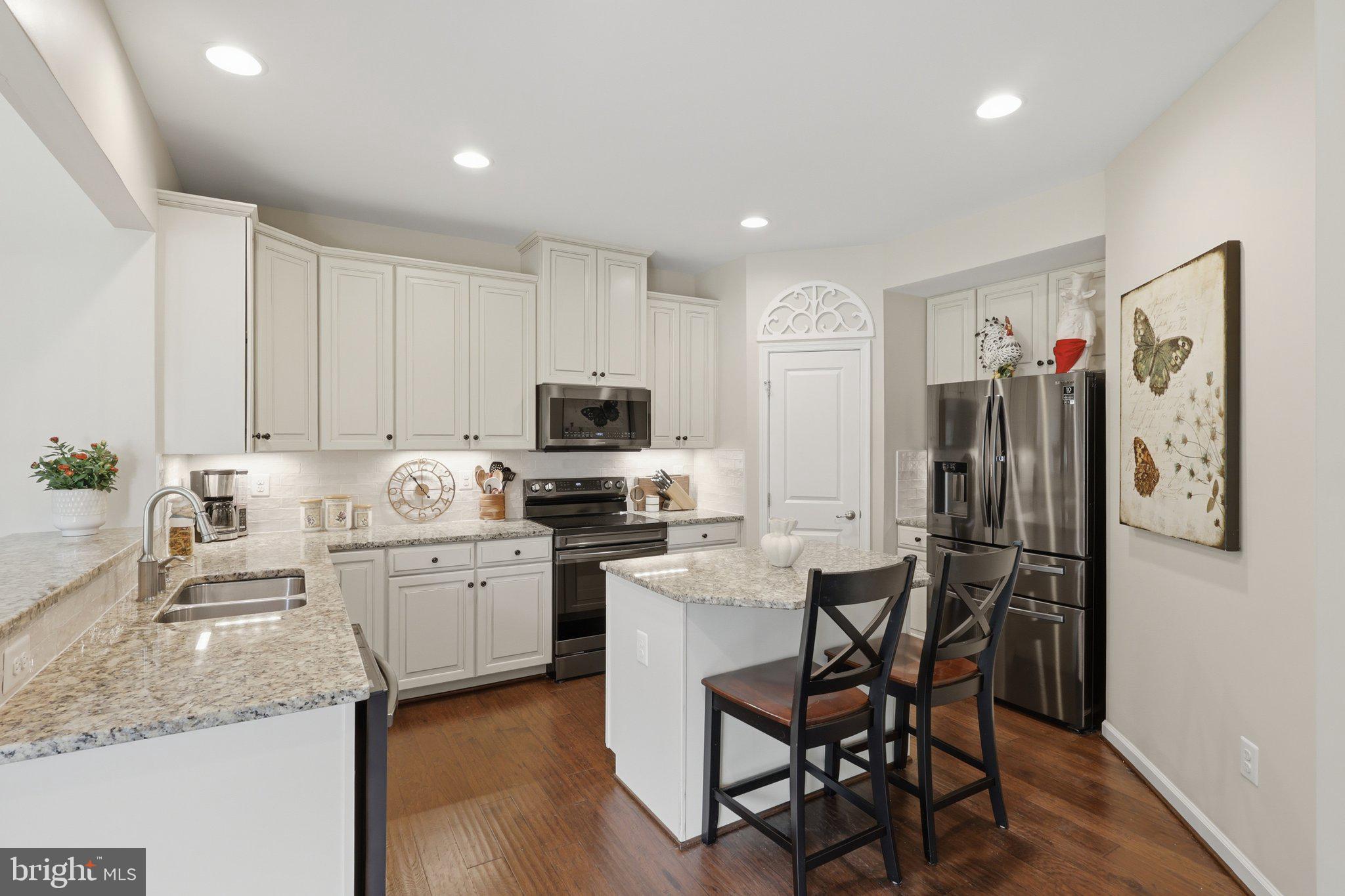 BROOKFIELD ON THE POTOMAC - Residential