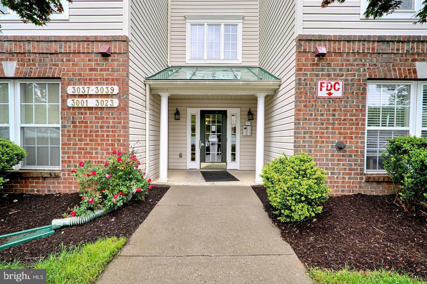 BCKGHM CND@OWGS MS NW TN - Residential Lease