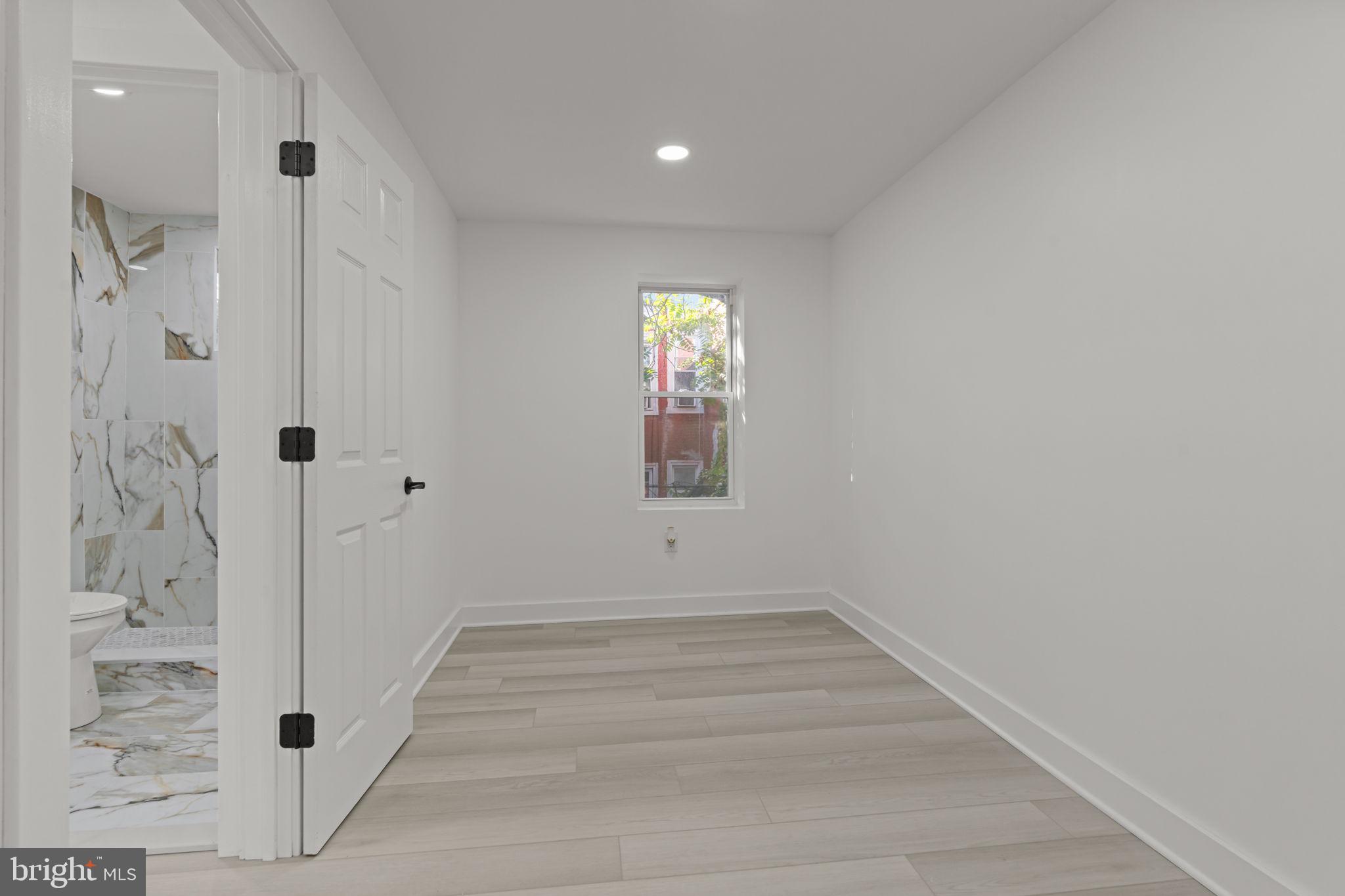 HARROWGATE - Residential