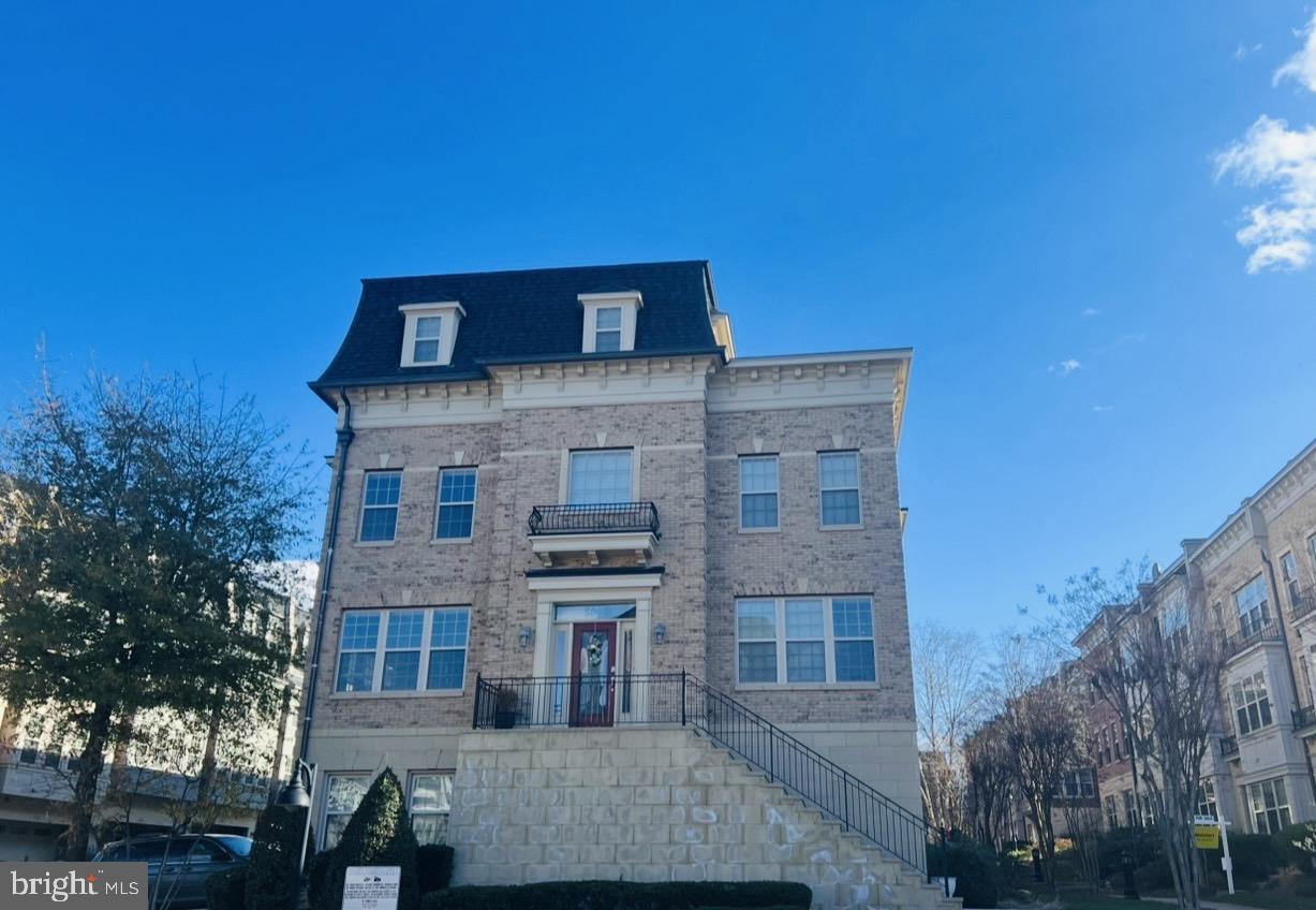 POTOMAC OVERLOOK AT NATIONAL HARBOR - Residential