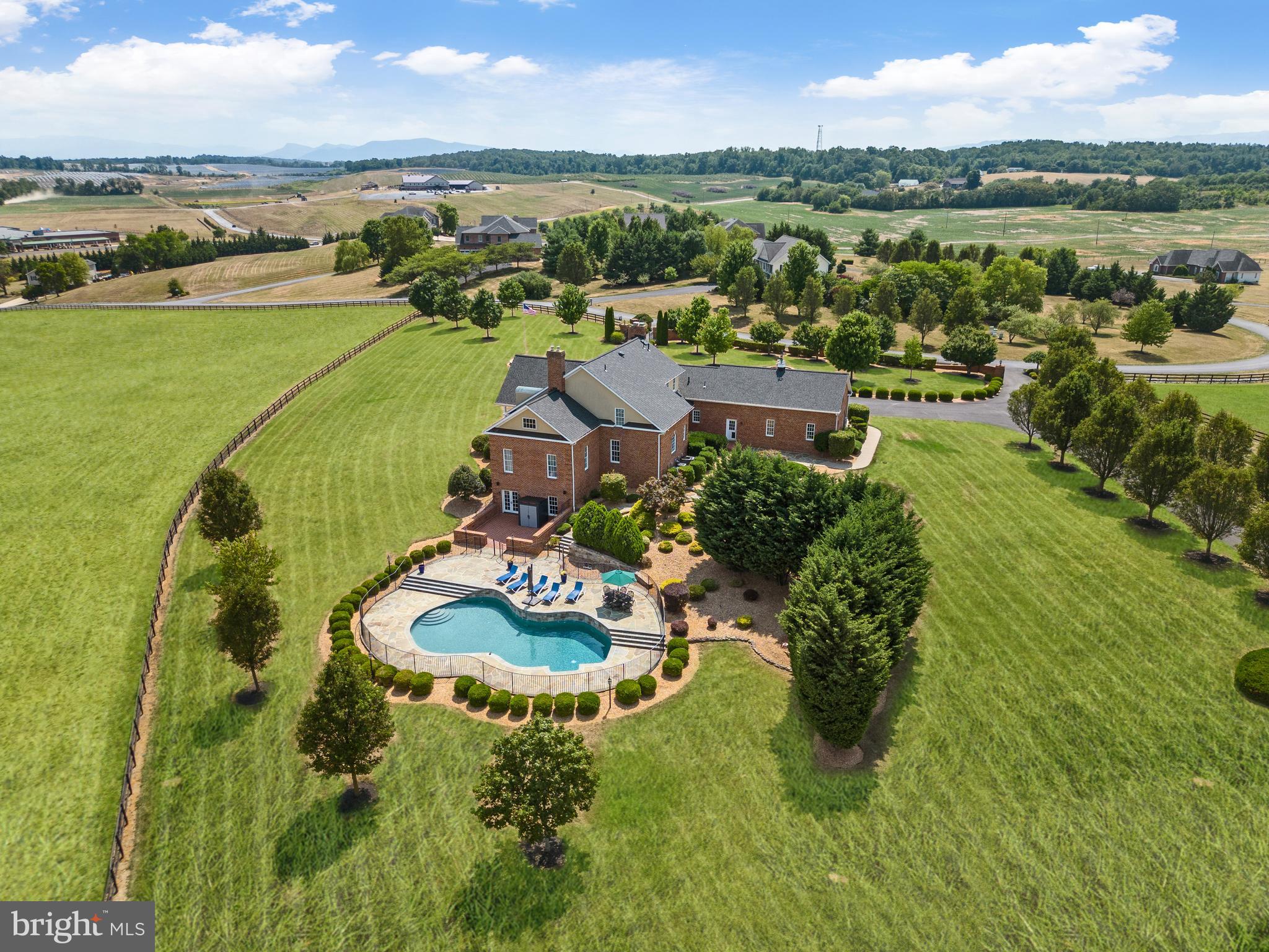 THE ORCHARD - Residential