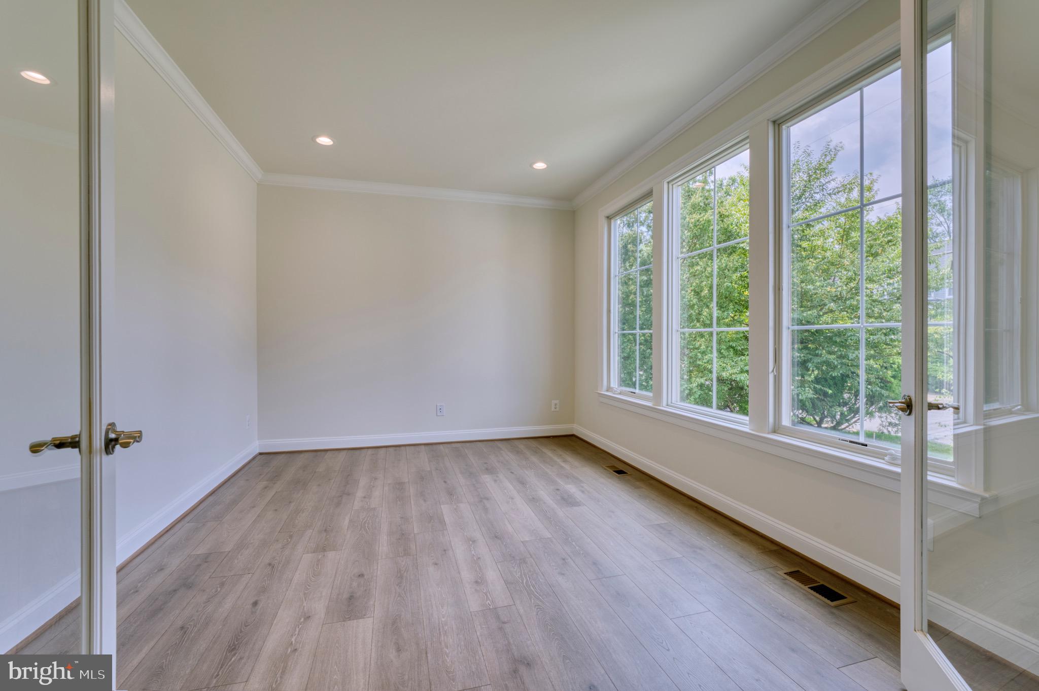 ROSEMONT - Residential