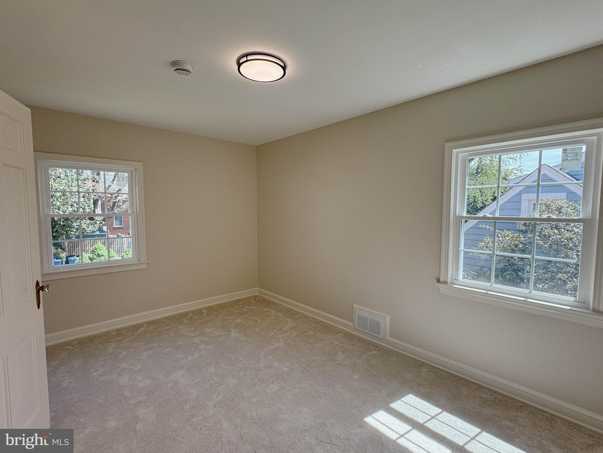 NORTH HILLS - Residential