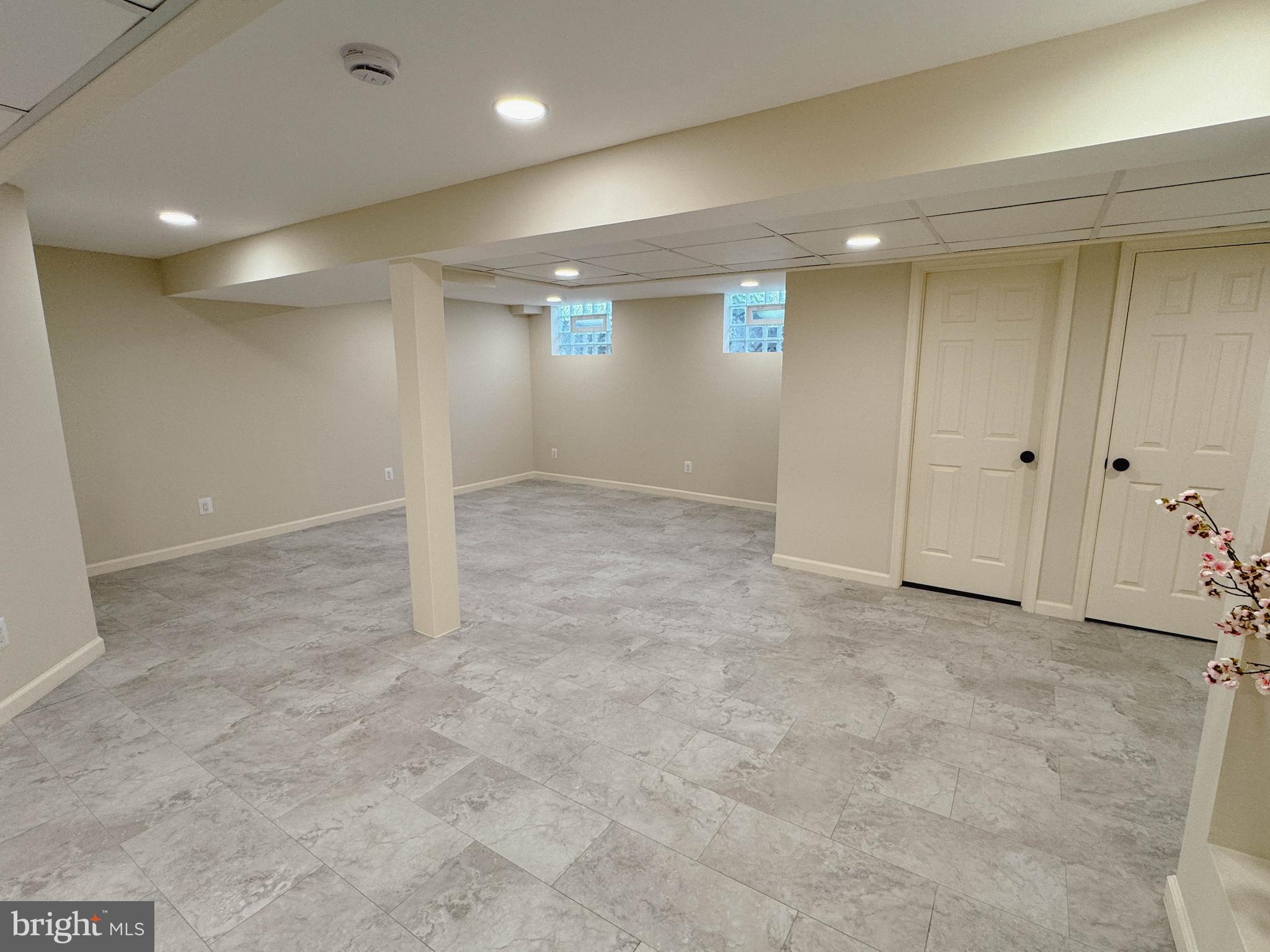 NORTH HILLS - Residential