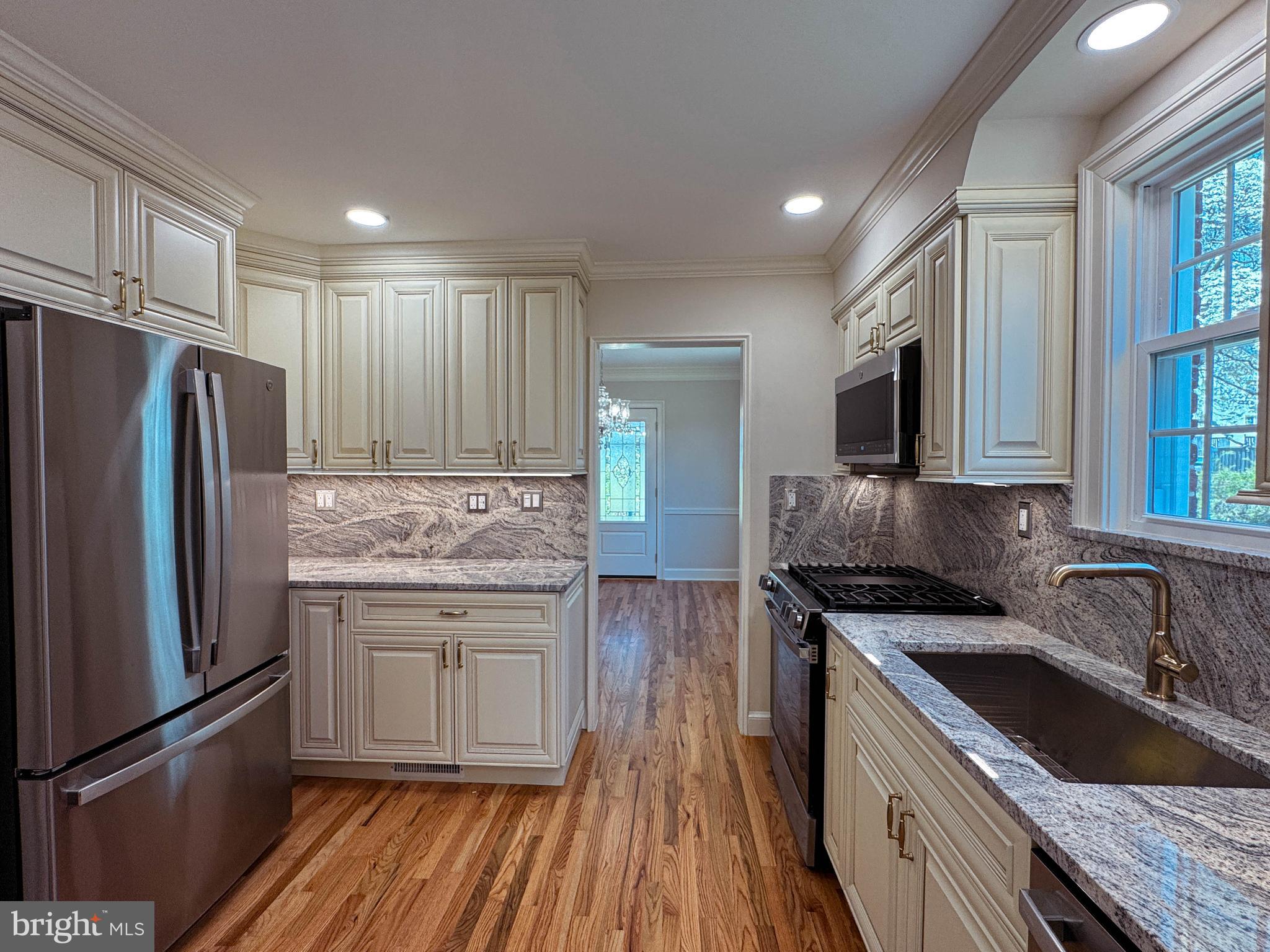 NORTH HILLS - Residential