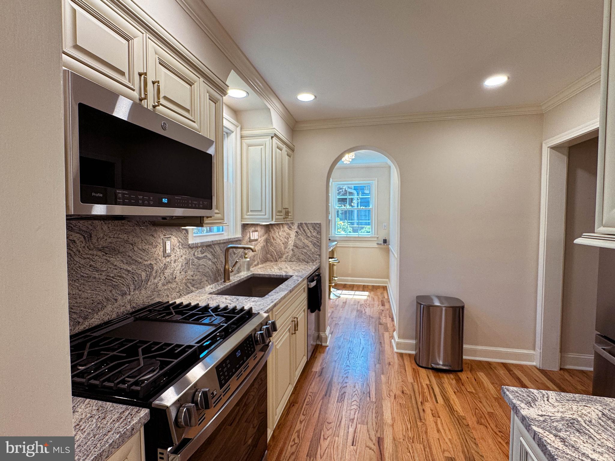 NORTH HILLS - Residential