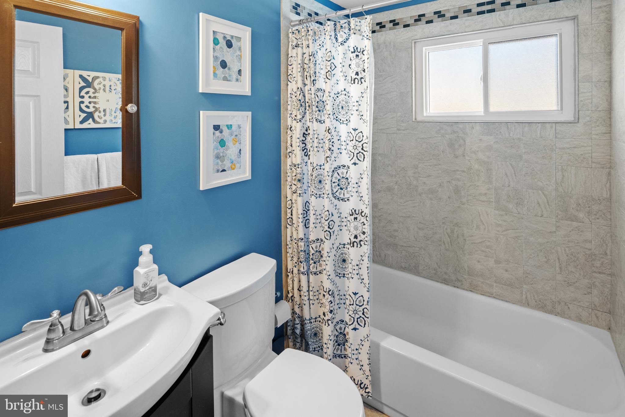 BRIDGEWATER FARMS - Residential