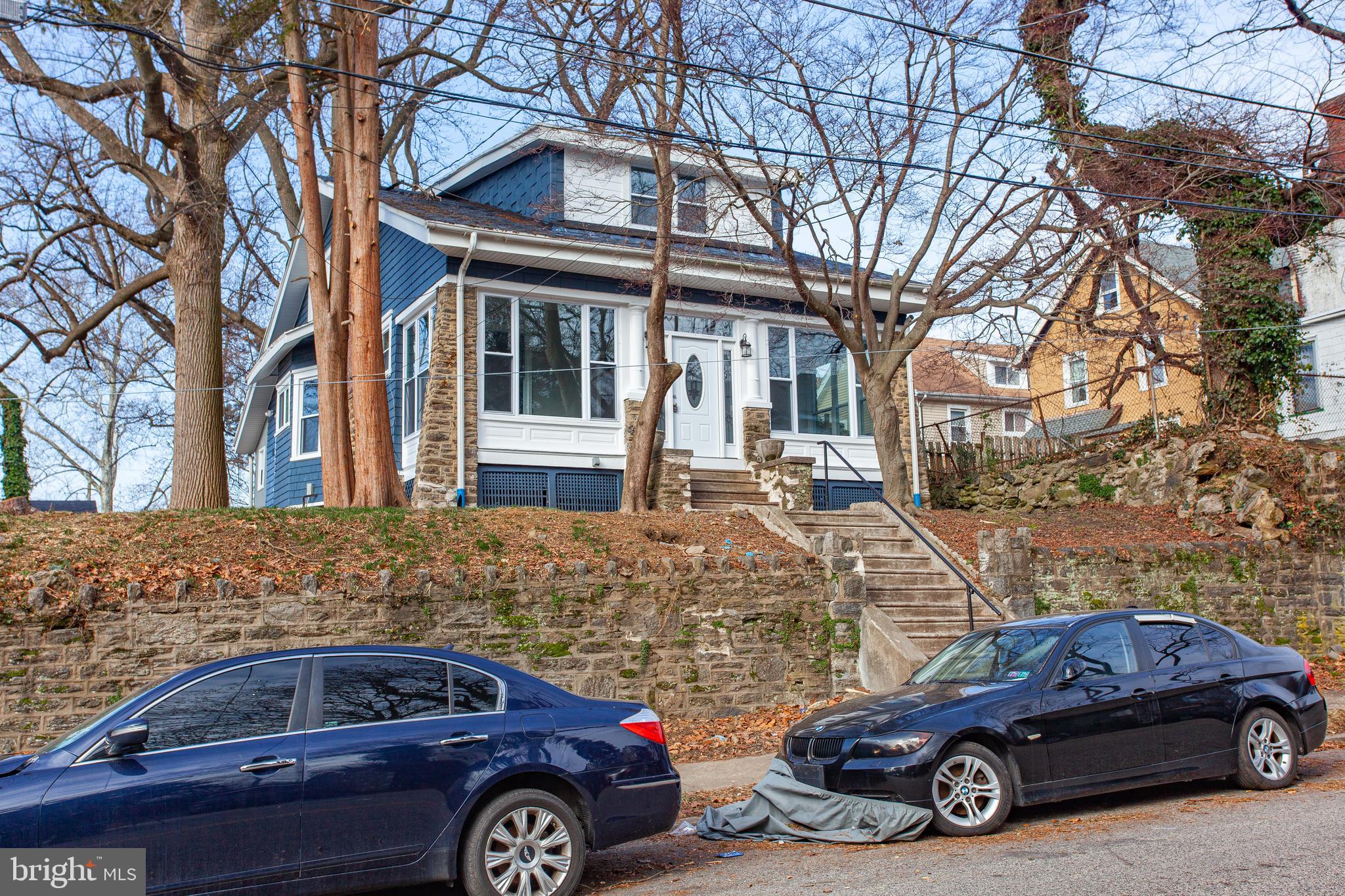 EAST OAK LANE - Residential