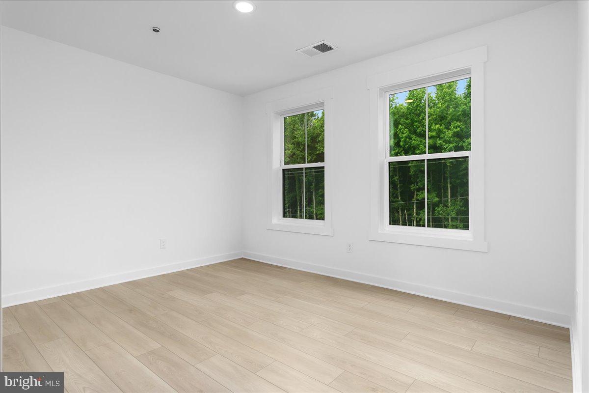 CHESTER - Residential