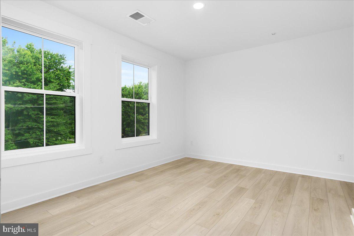 CHESTER - Residential