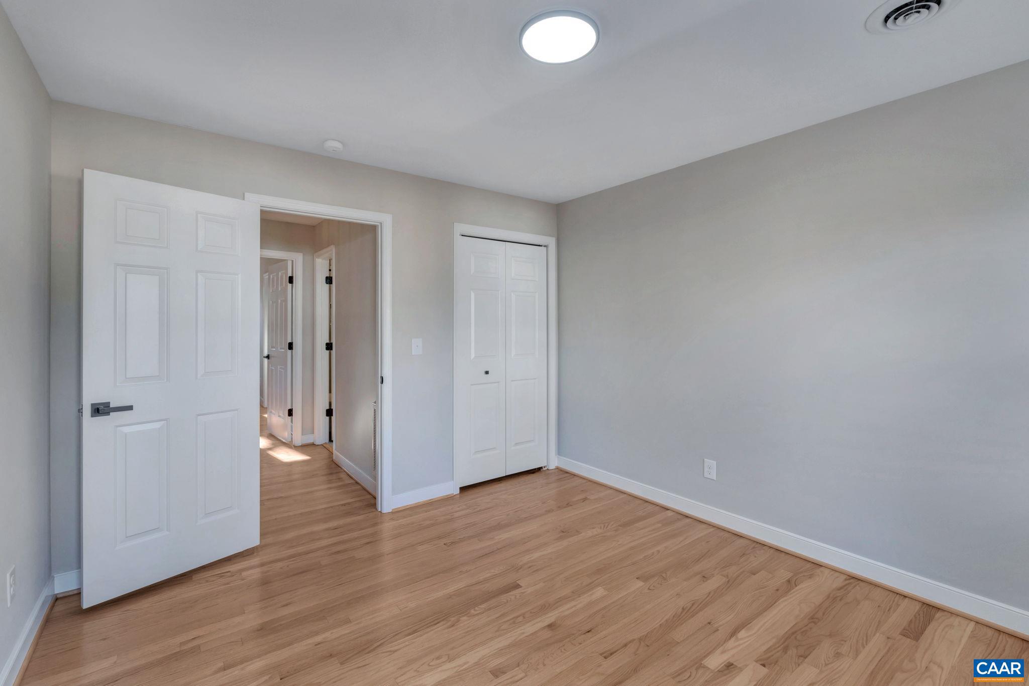 OLDE OAK COURT - Residential