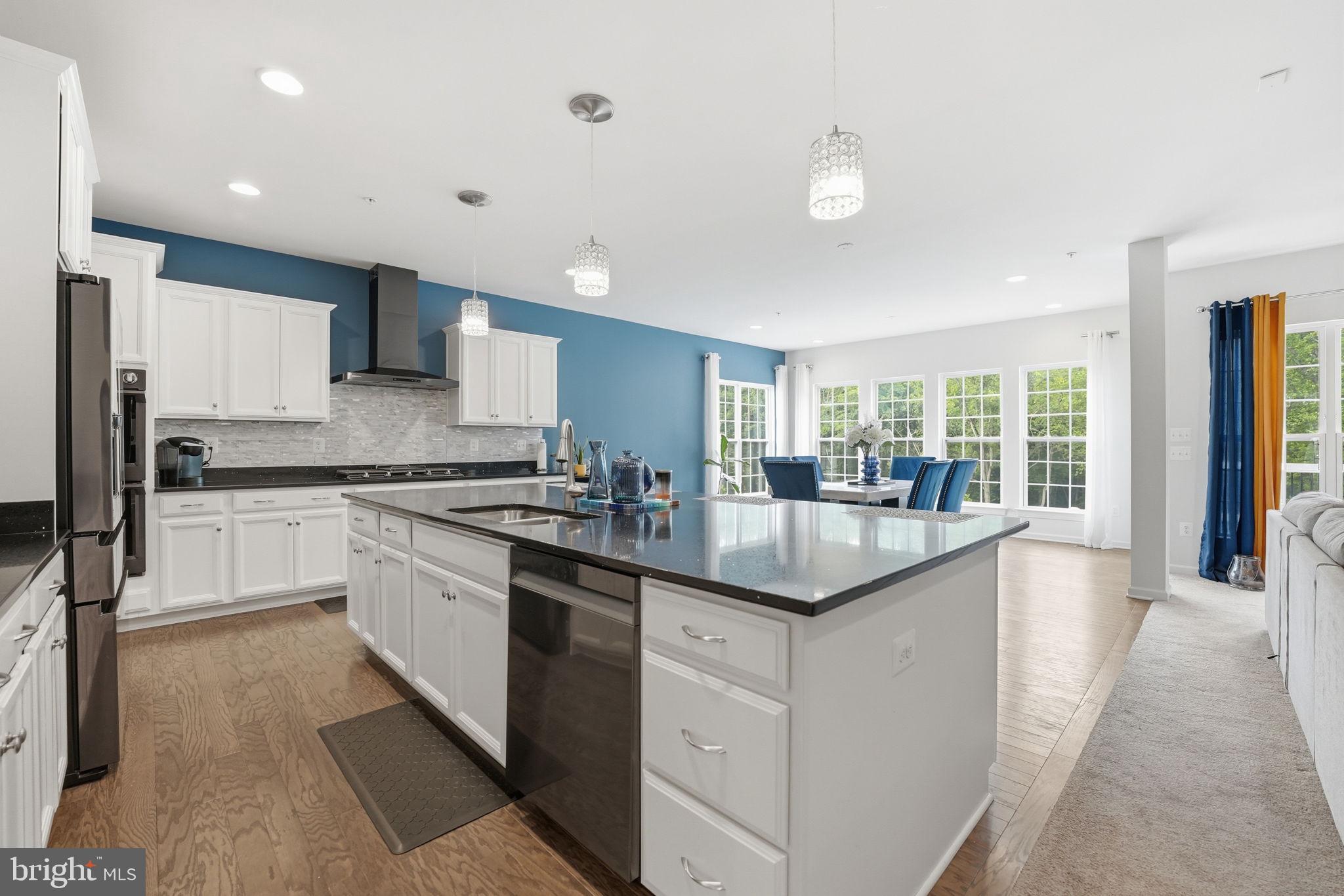 VILLAGES OF SAVANNAH - Residential