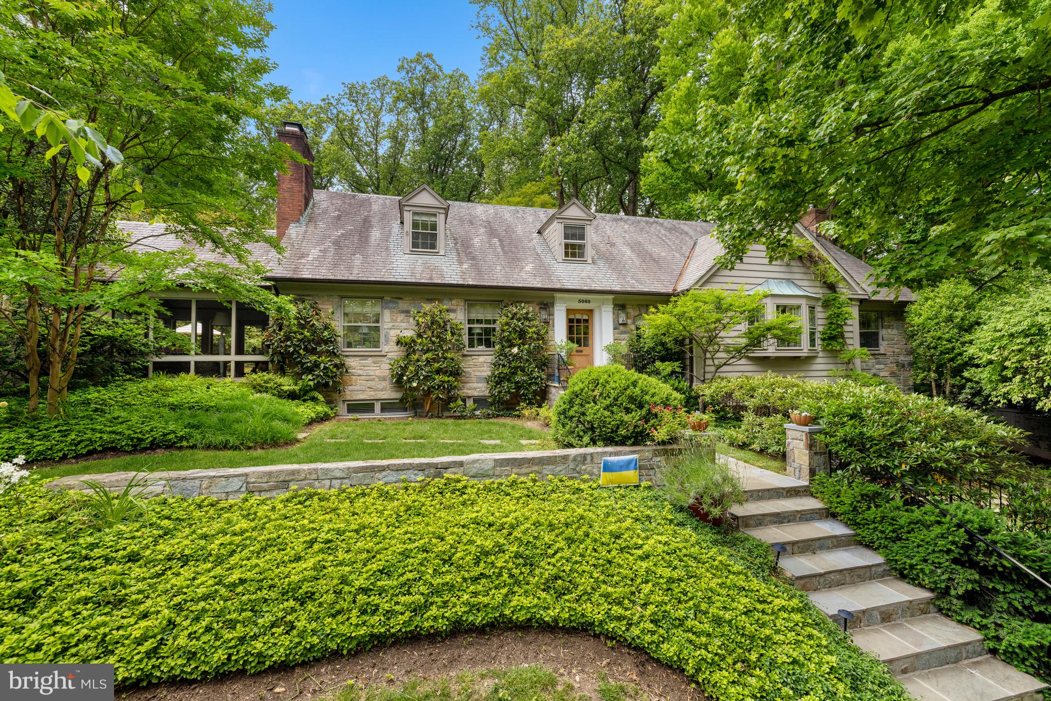 SPRING VALLEY - Residential