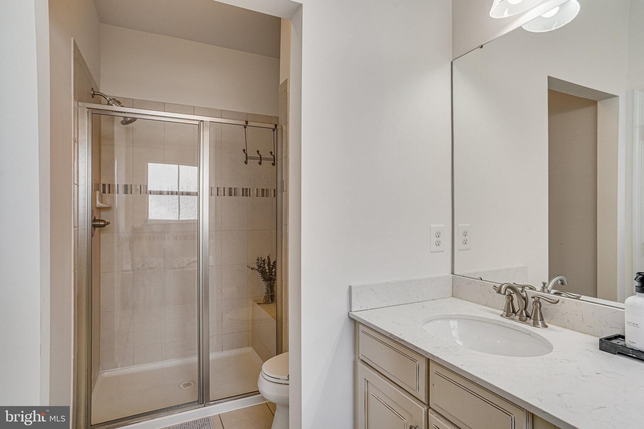 BRADLEY SQUARE - Residential Lease