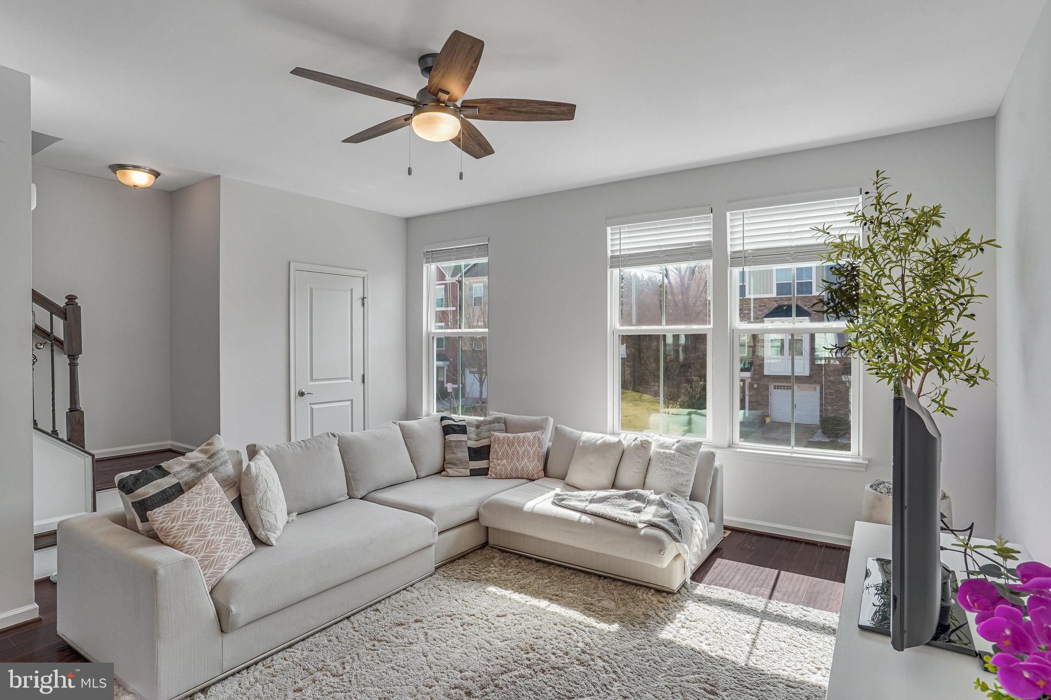 BRADLEY SQUARE - Residential Lease