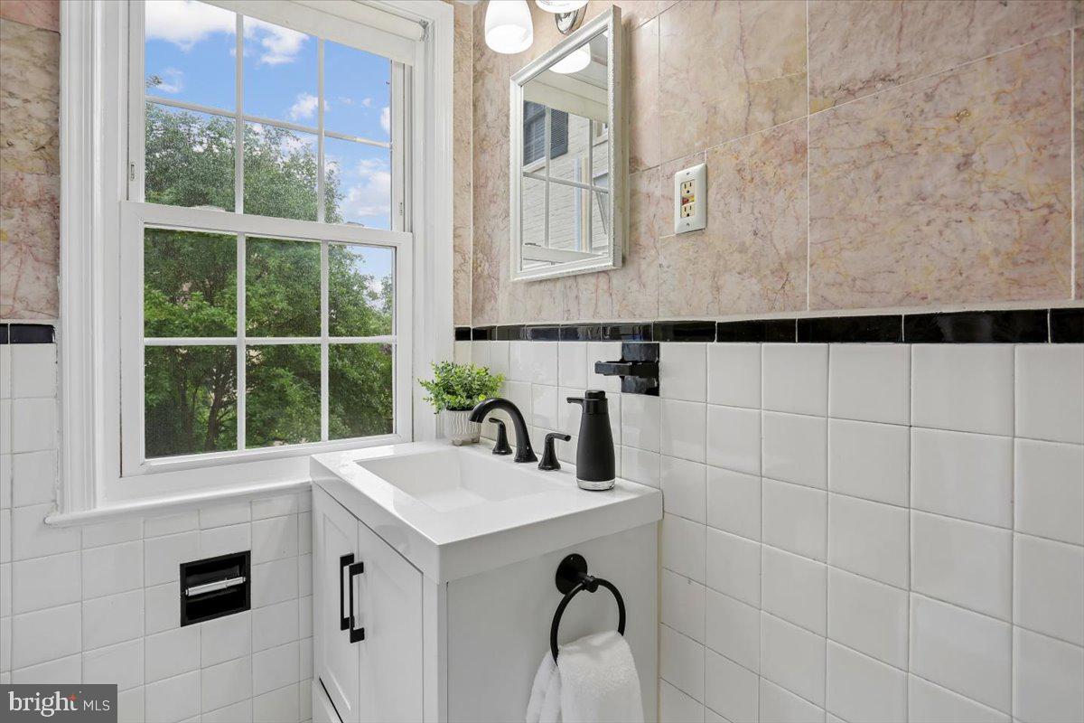 ROCK CREEK GARDENS - Residential