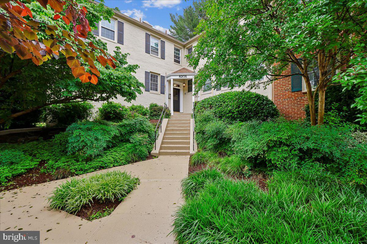 ROCK CREEK GARDENS - Residential