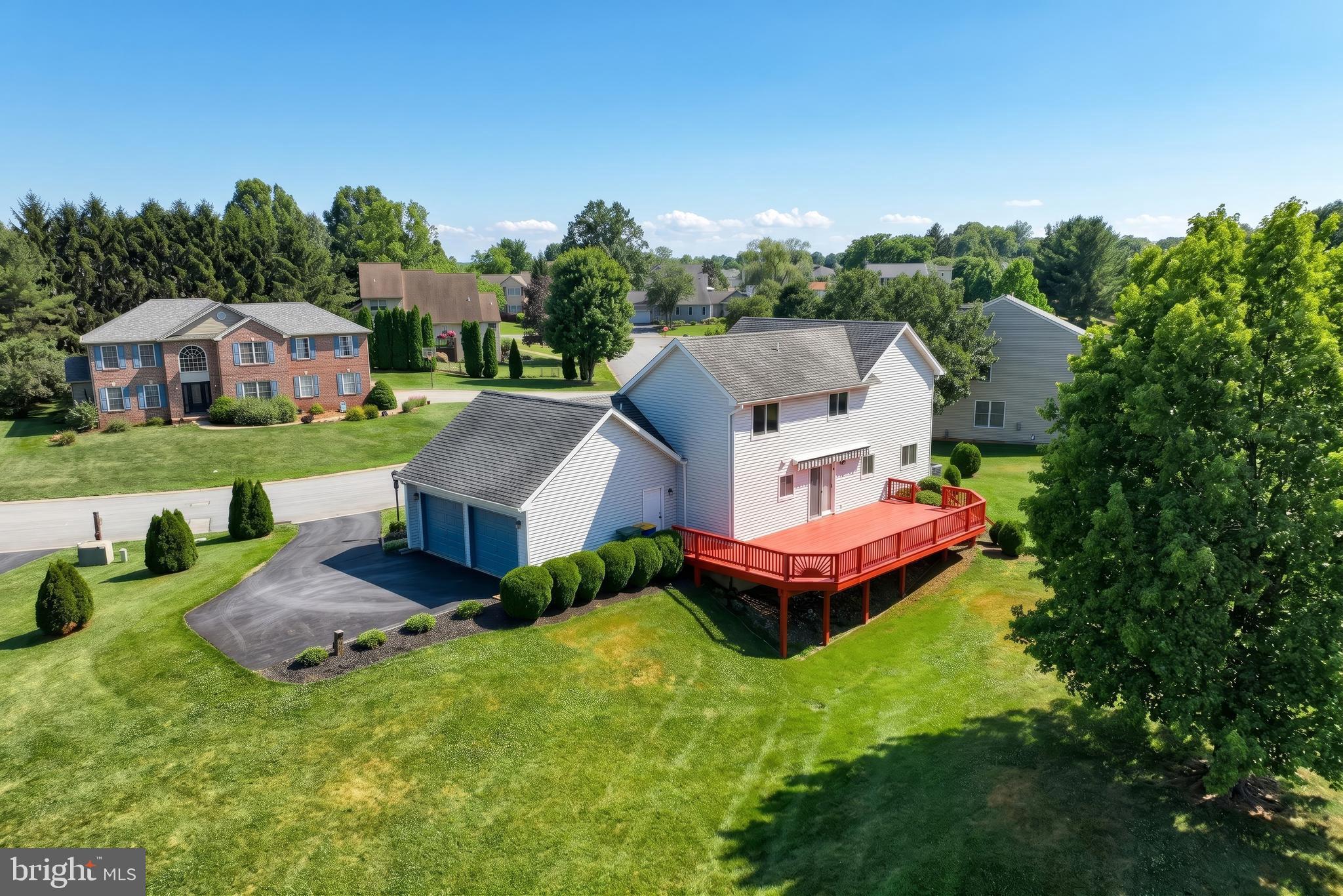 BRIAR BEND - Residential