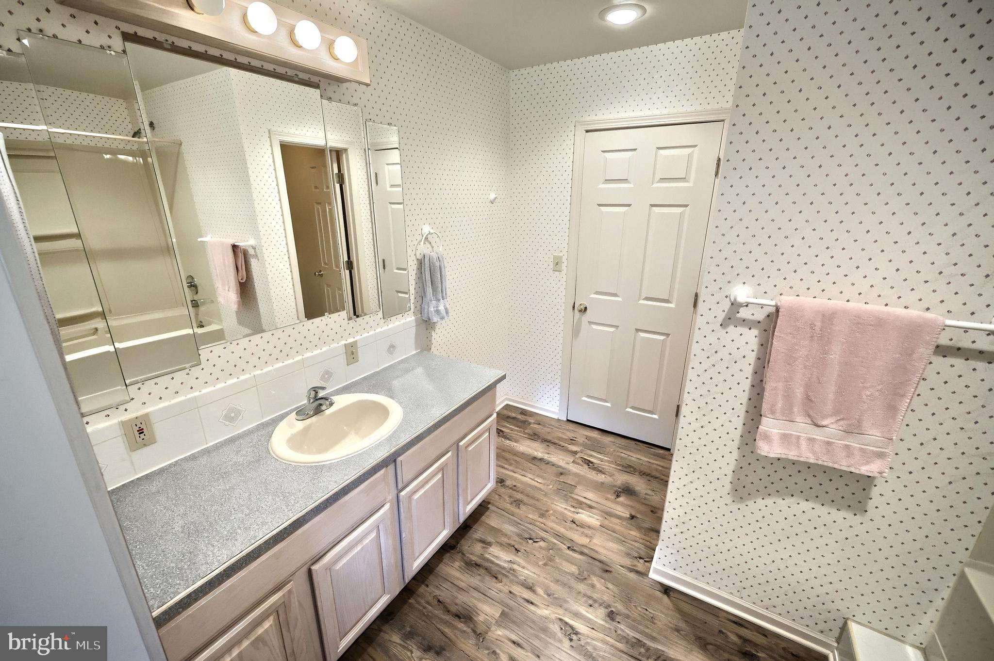 BRIAR BEND - Residential