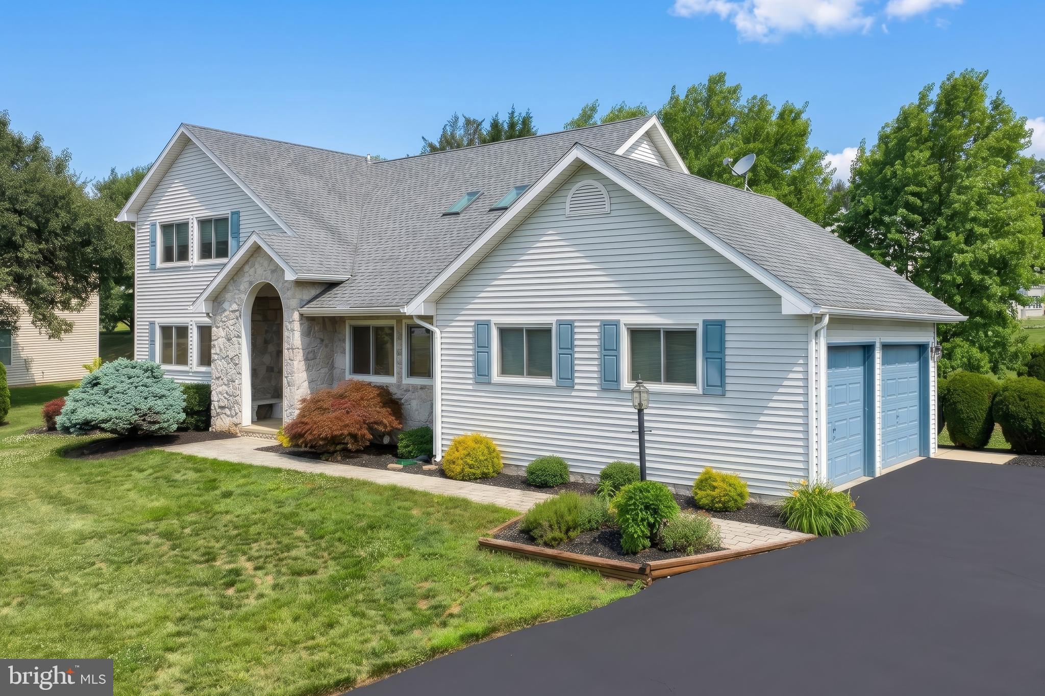 BRIAR BEND - Residential