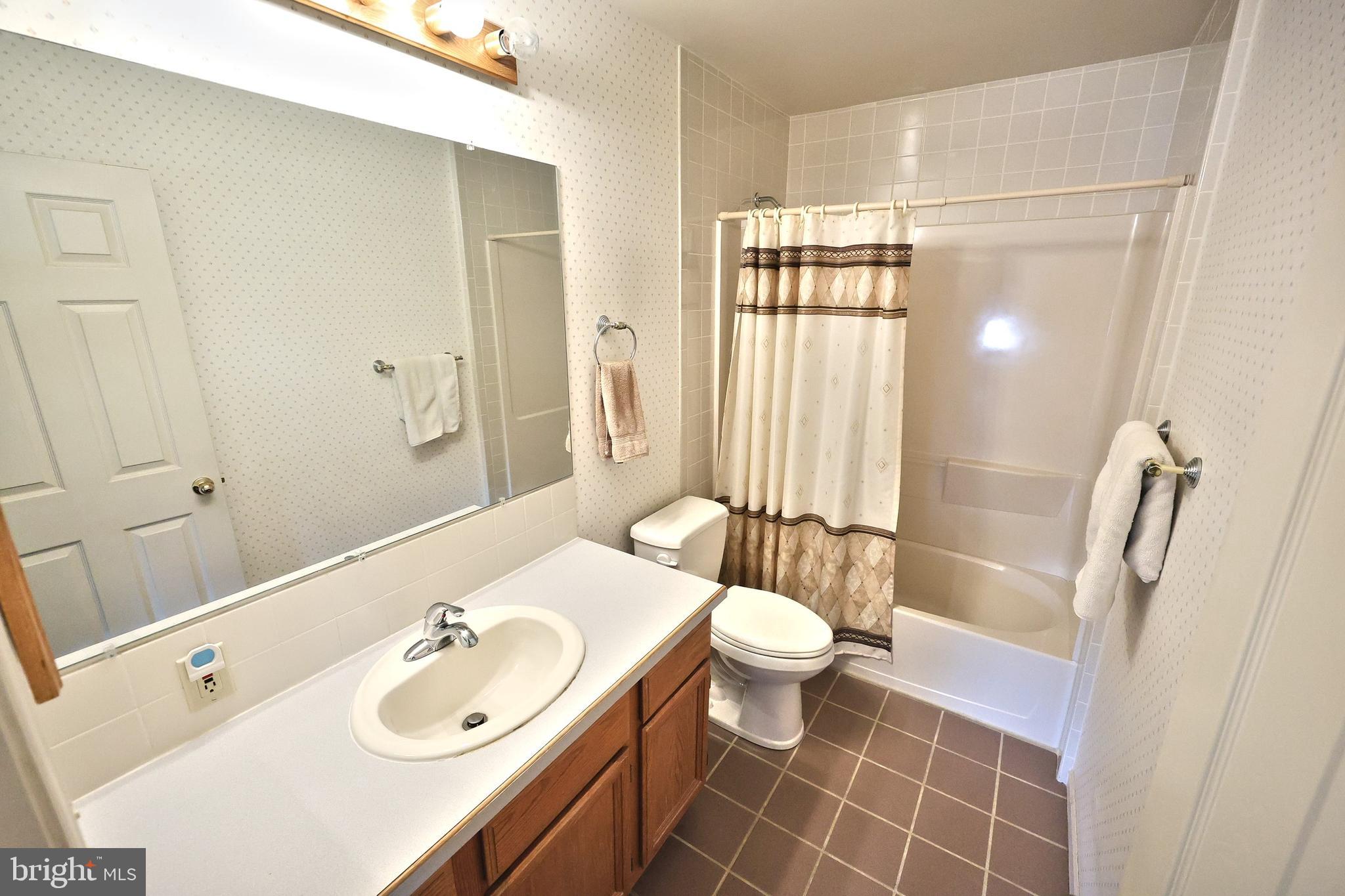 BRIAR BEND - Residential