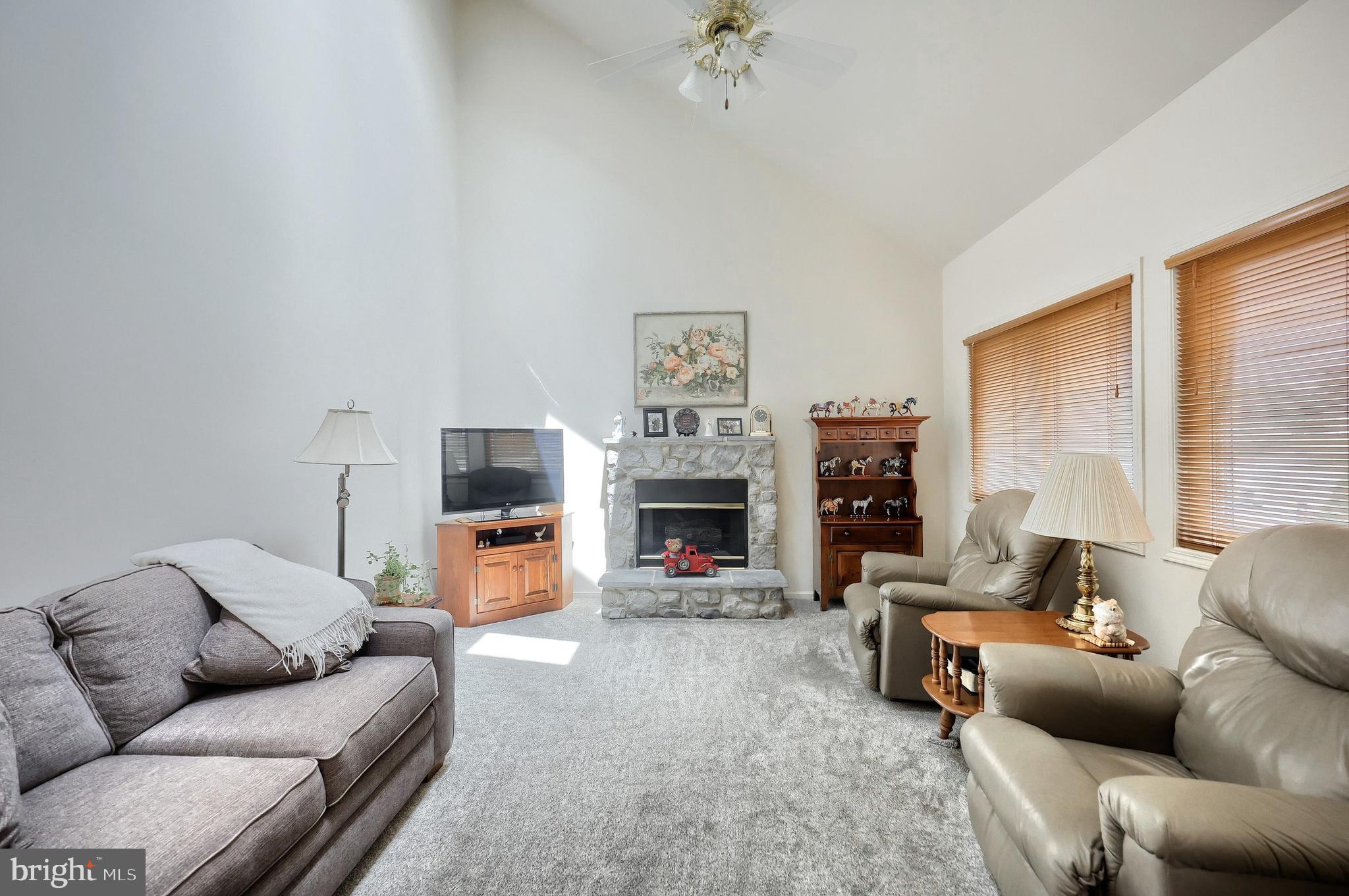 BRIAR BEND - Residential