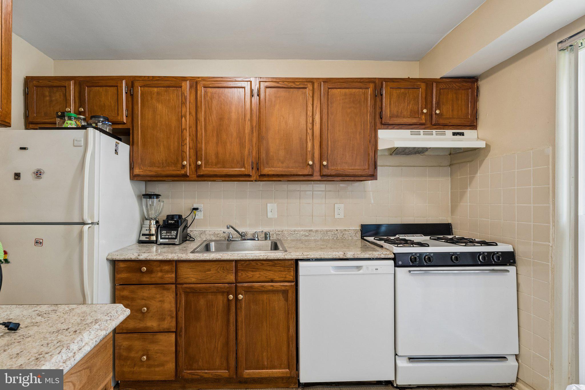 KIMBERLY PLACE - Residential