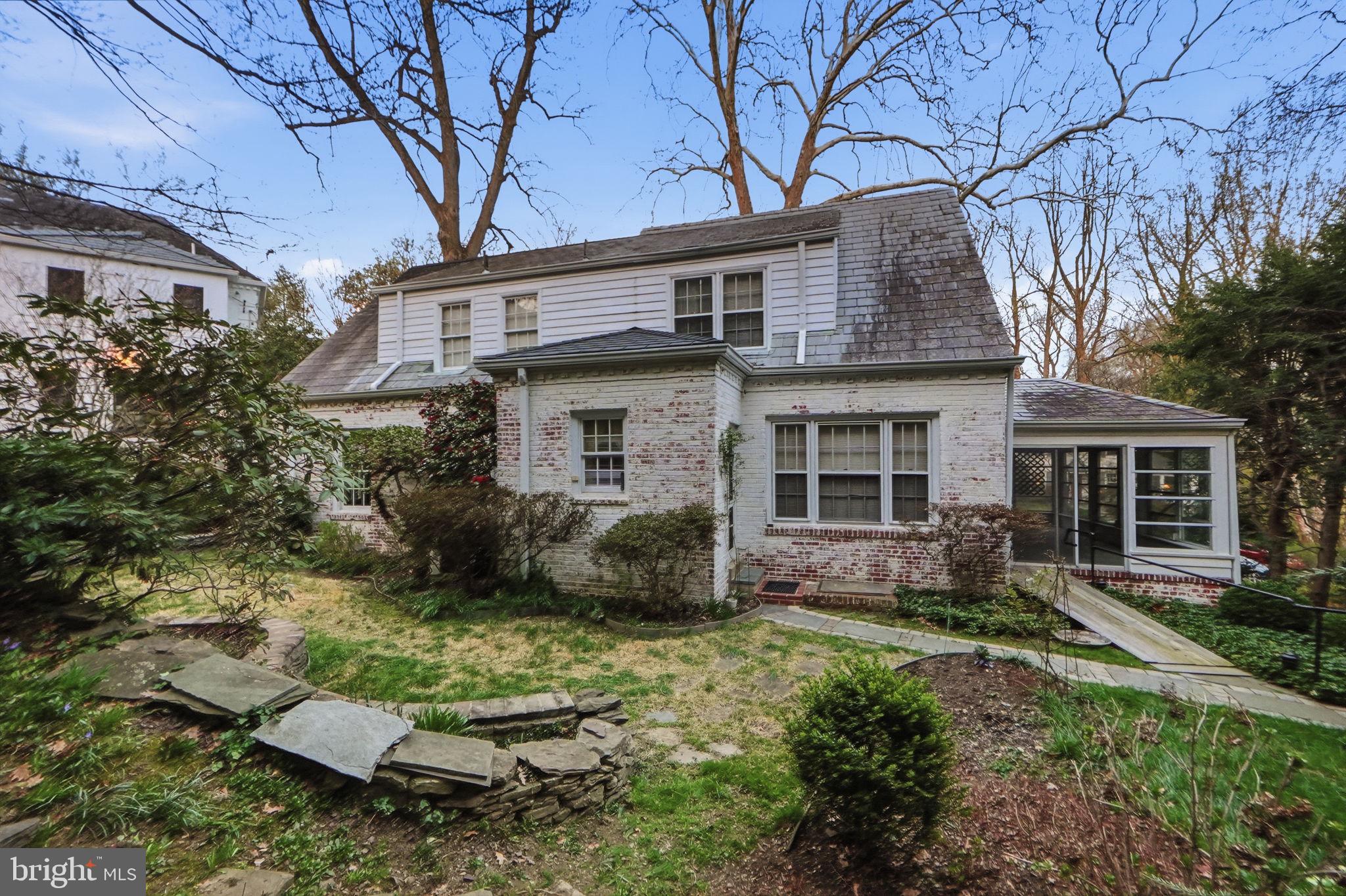 WESTMORELAND HILLS - Residential
