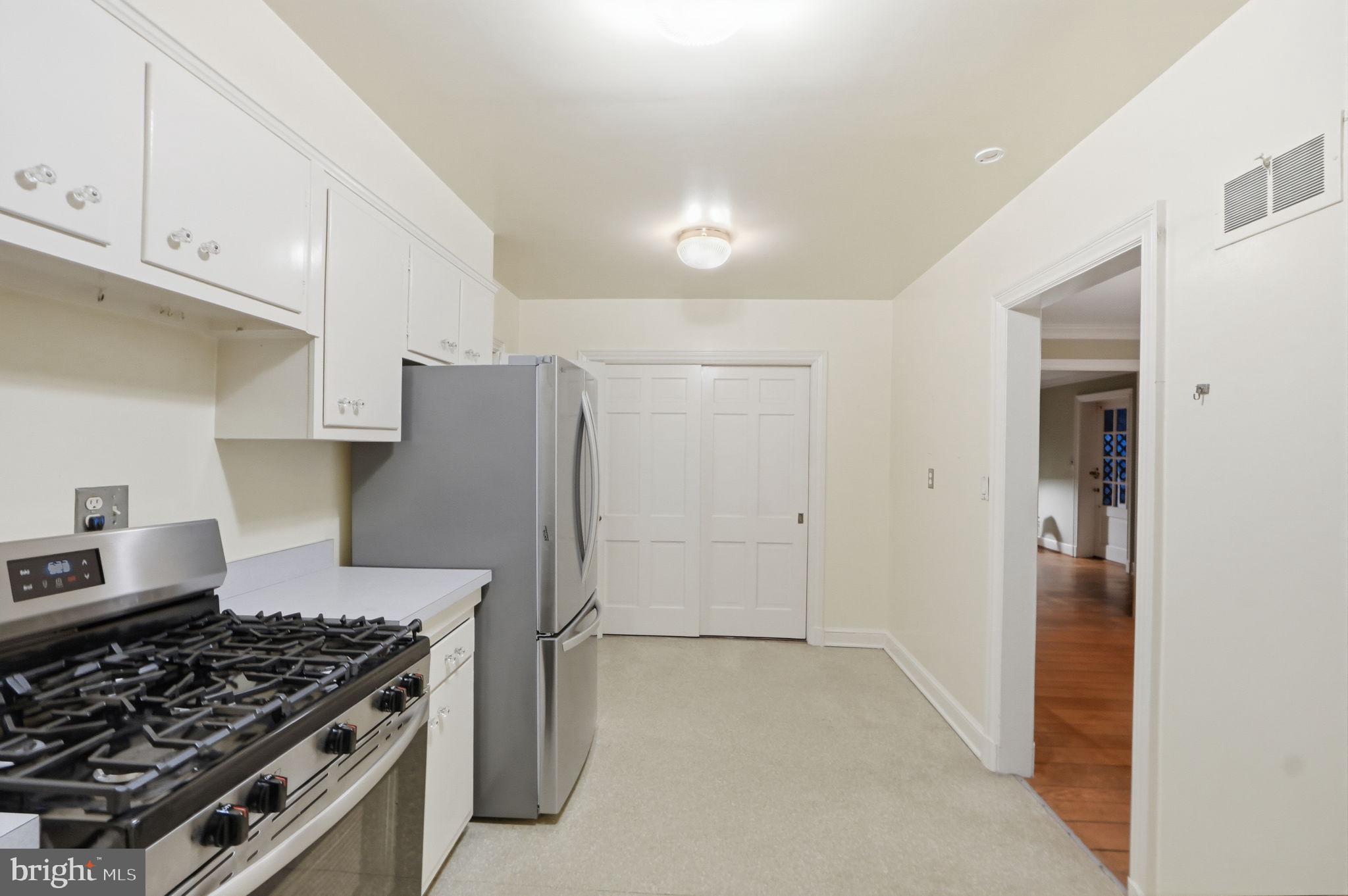 WESTMORELAND HILLS - Residential