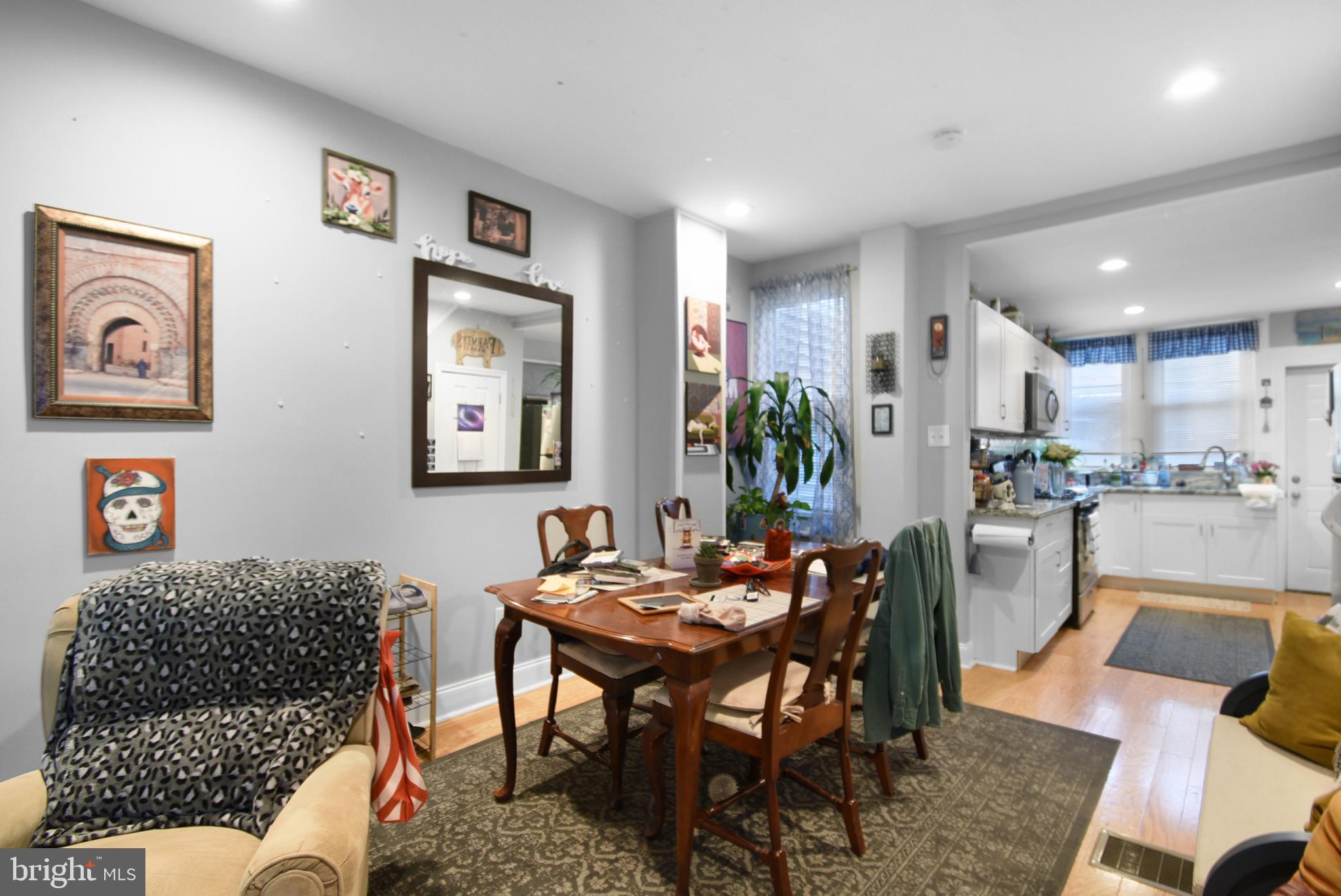 POINT BREEZE - Residential