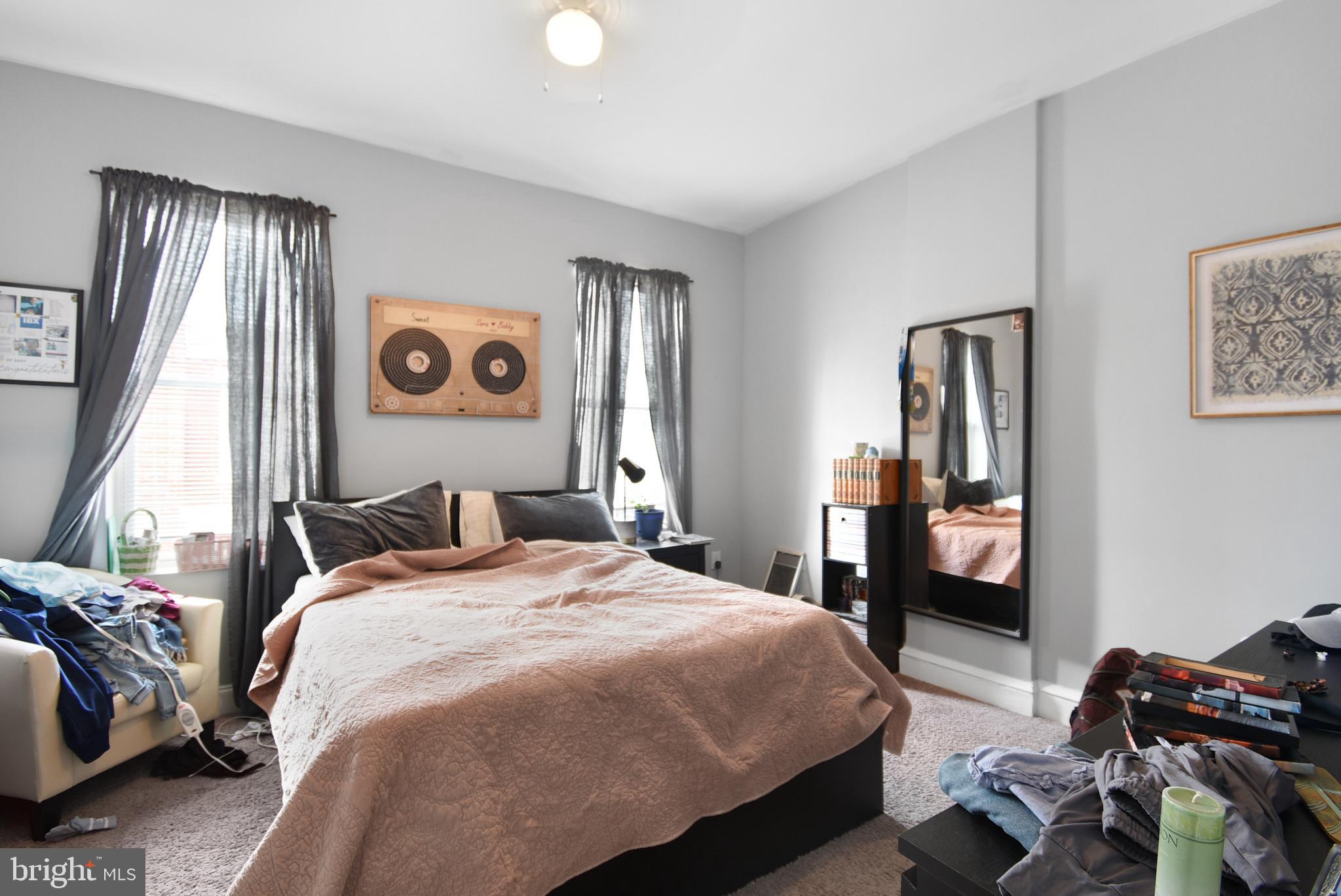 POINT BREEZE - Residential