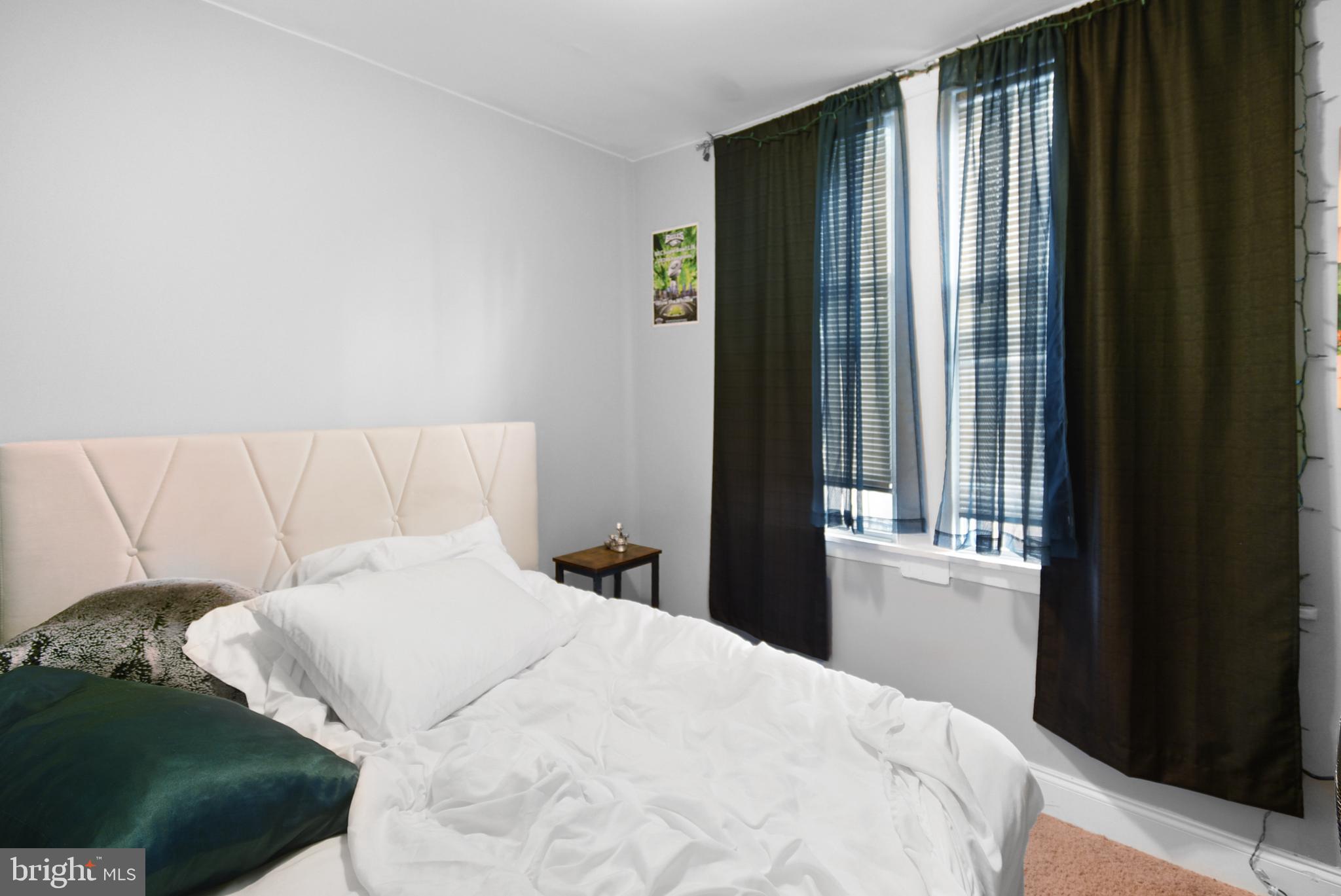 POINT BREEZE - Residential