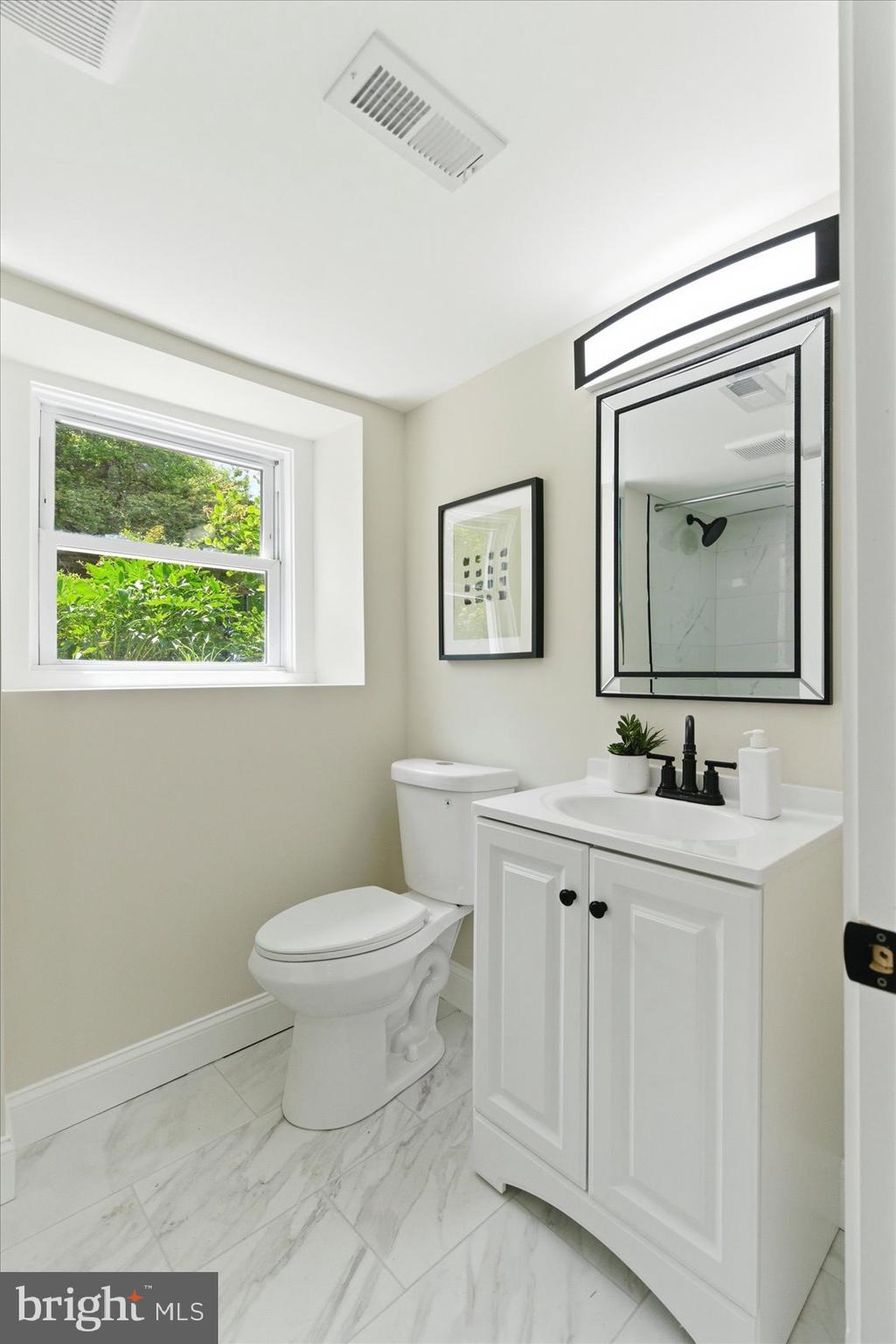 EDNOR GARDENS - LAKESIDE - Residential