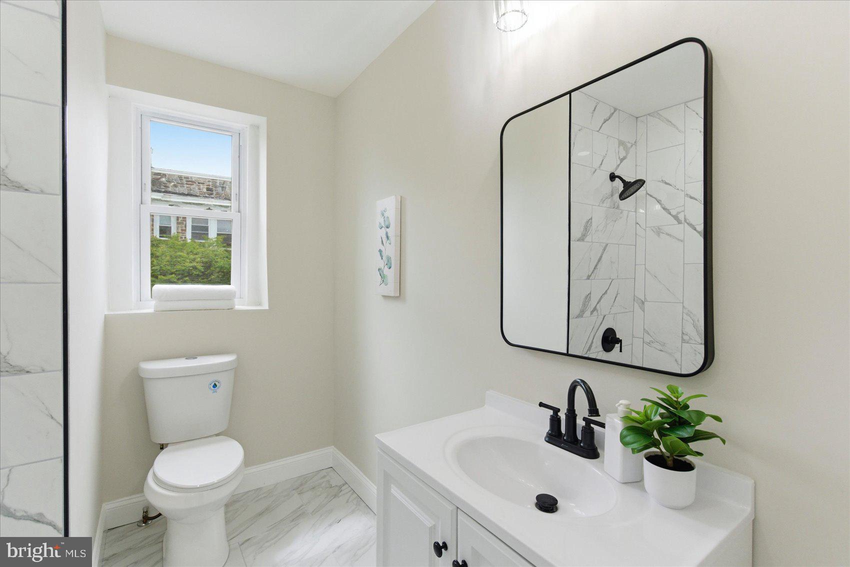 EDNOR GARDENS - LAKESIDE - Residential
