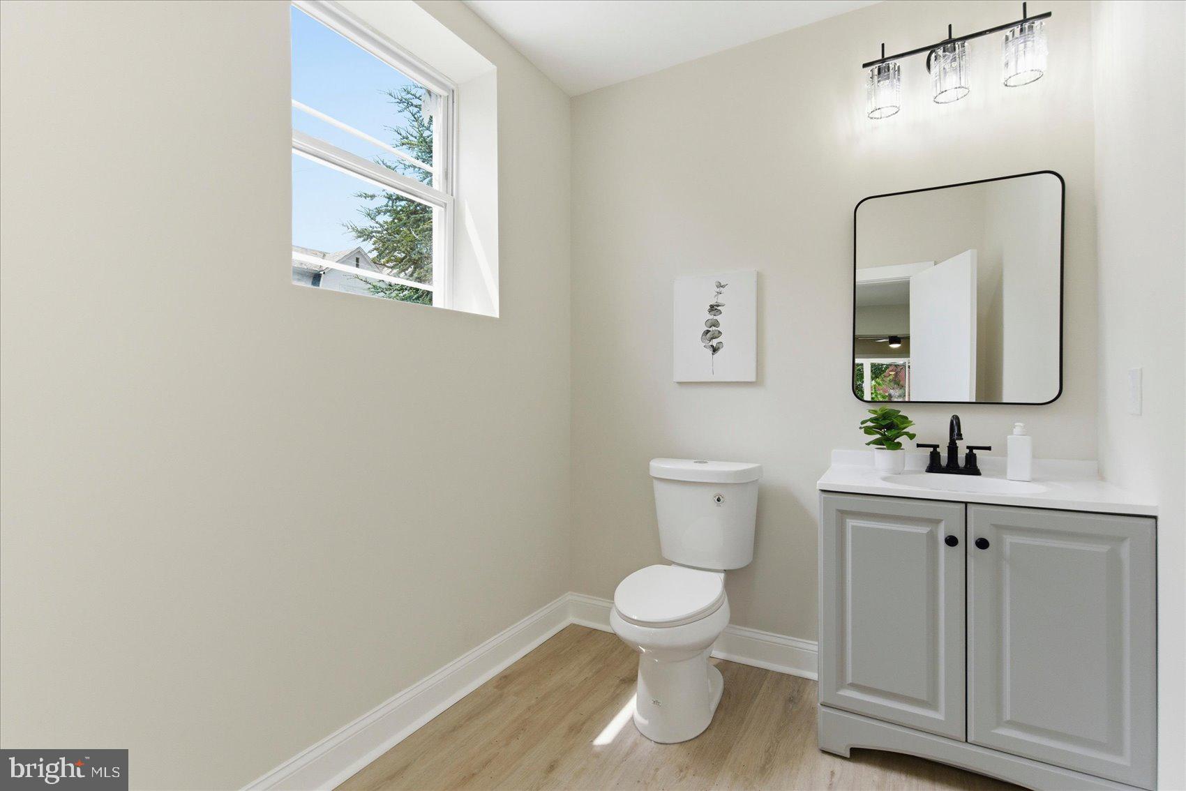 EDNOR GARDENS - LAKESIDE - Residential