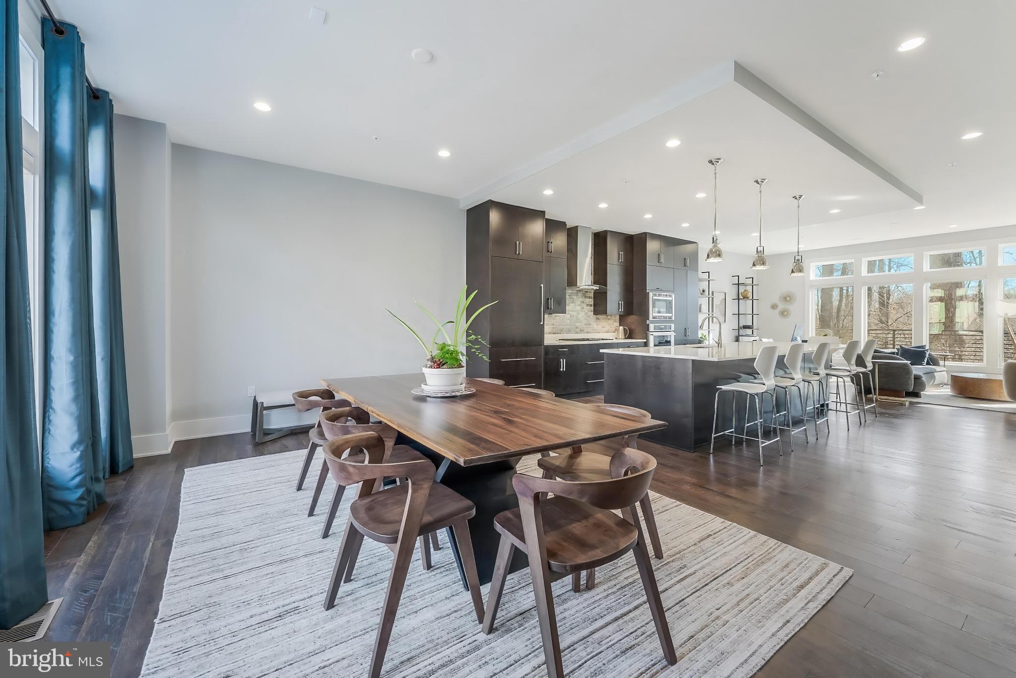 GROSVENOR HEIGHTS - Residential